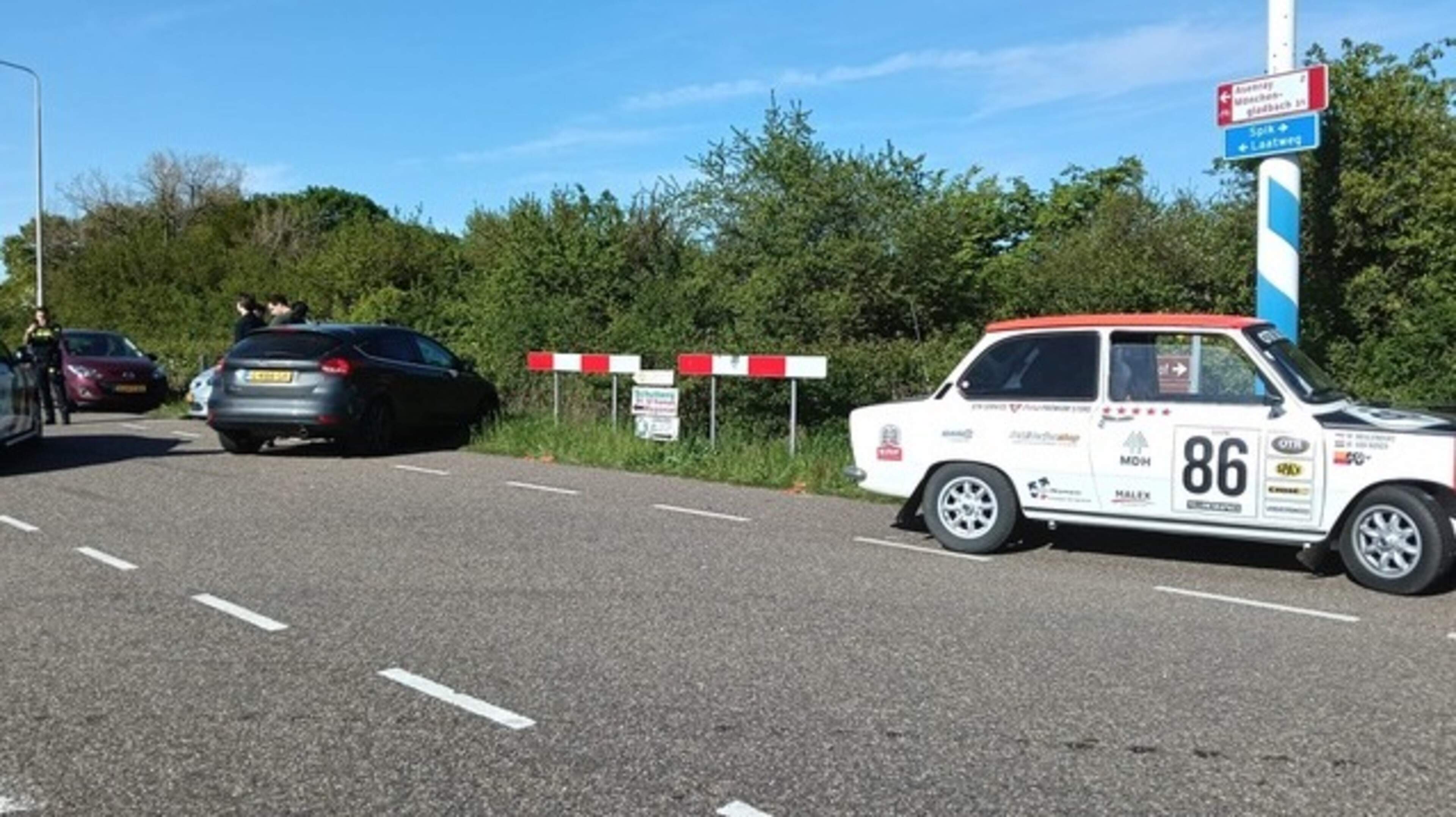 Klassieke rallywagens beschadigd bij verkeersongeval in Roermond