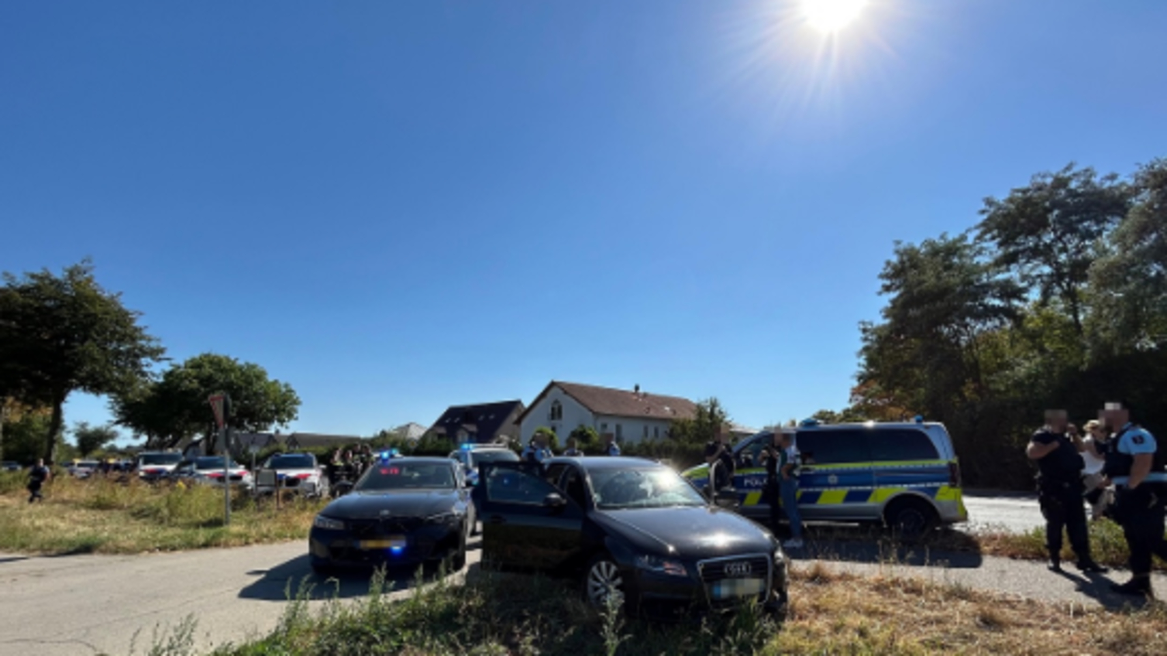 Automobilist vlucht op A2 bij Eijsden met snelheden van 170 km/u weg van controle: politie zet achte