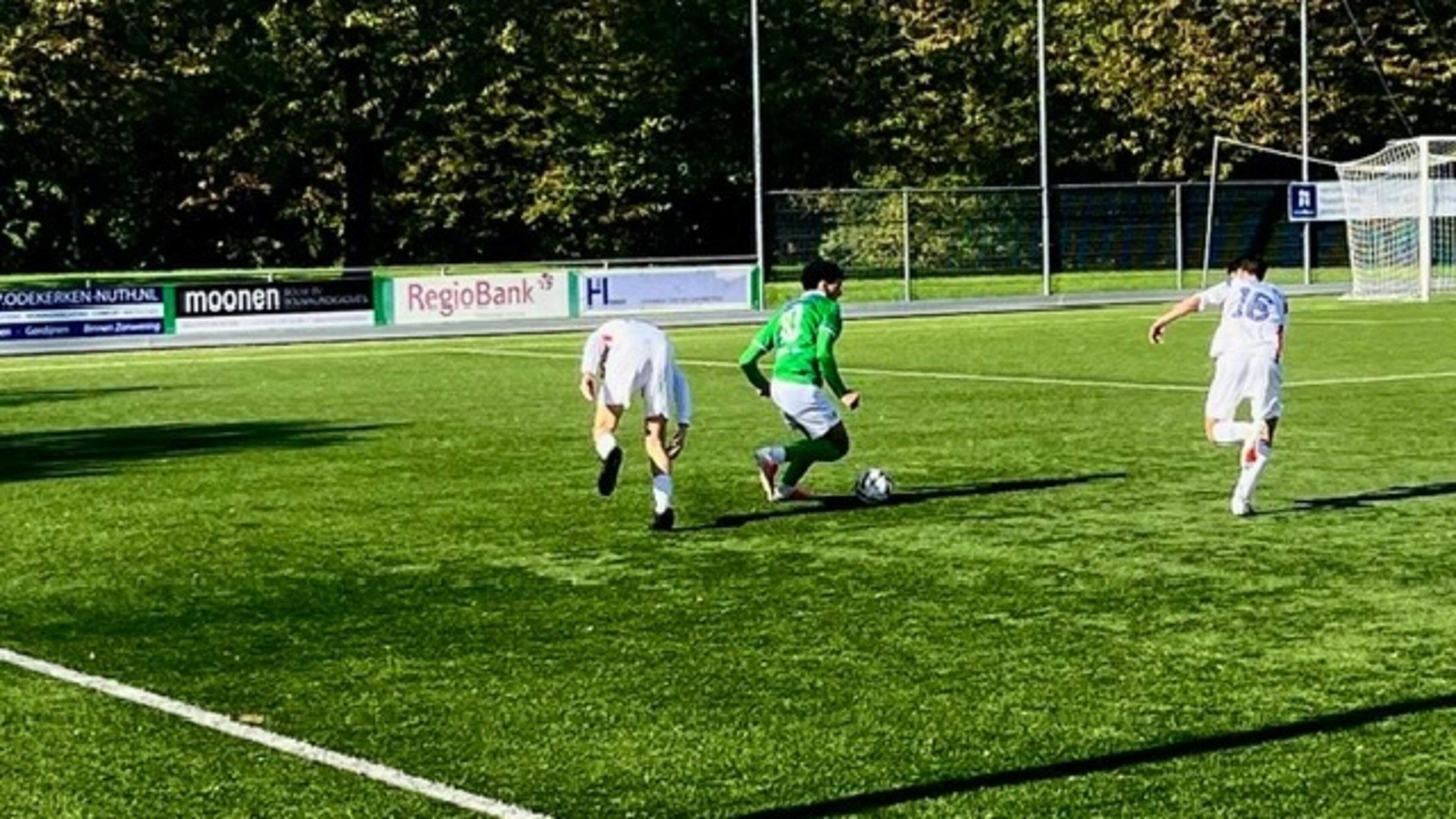 Haroun Benaziba verzuimt om tegen Sporting Heerlen punt voor Minor te redden: ‘Die bal moet er toch 