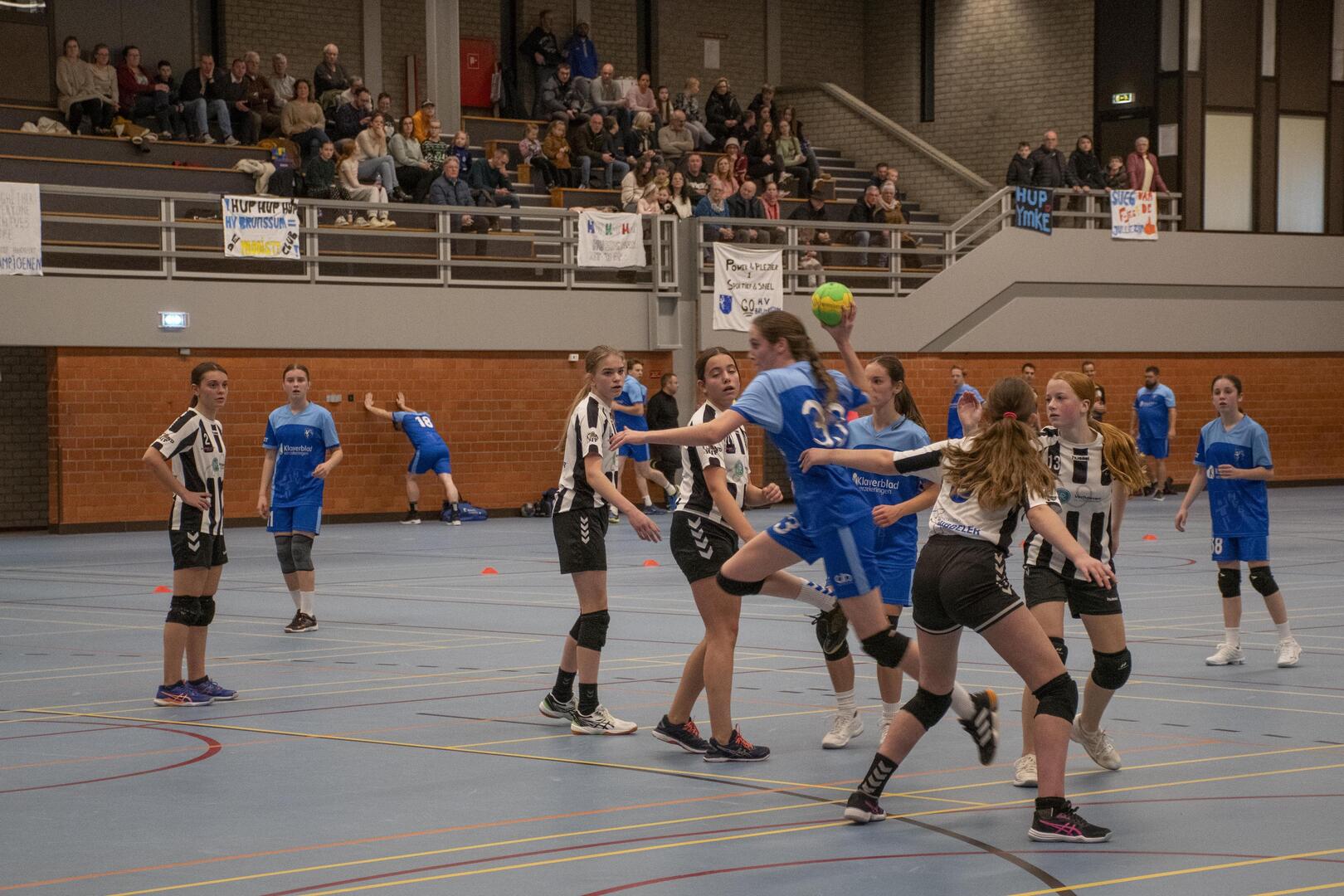 Handbalvereniging Brunssum hoeft ook na 75 jaar niet aan fusie te ...