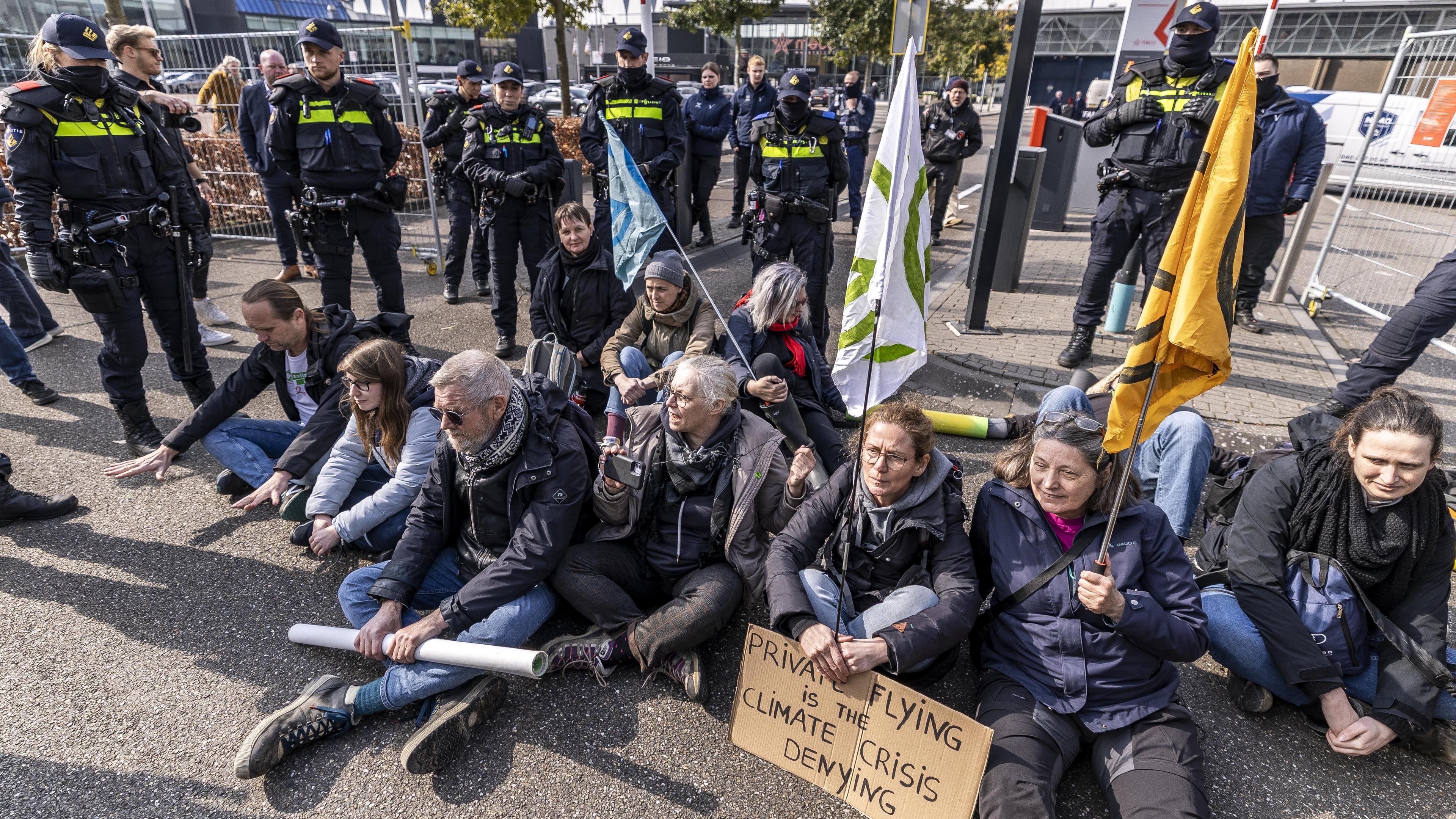 Maastricht waarschuwt winkeliers voor mogelijk protest Extinction Rebellion met stinkend boterzuur