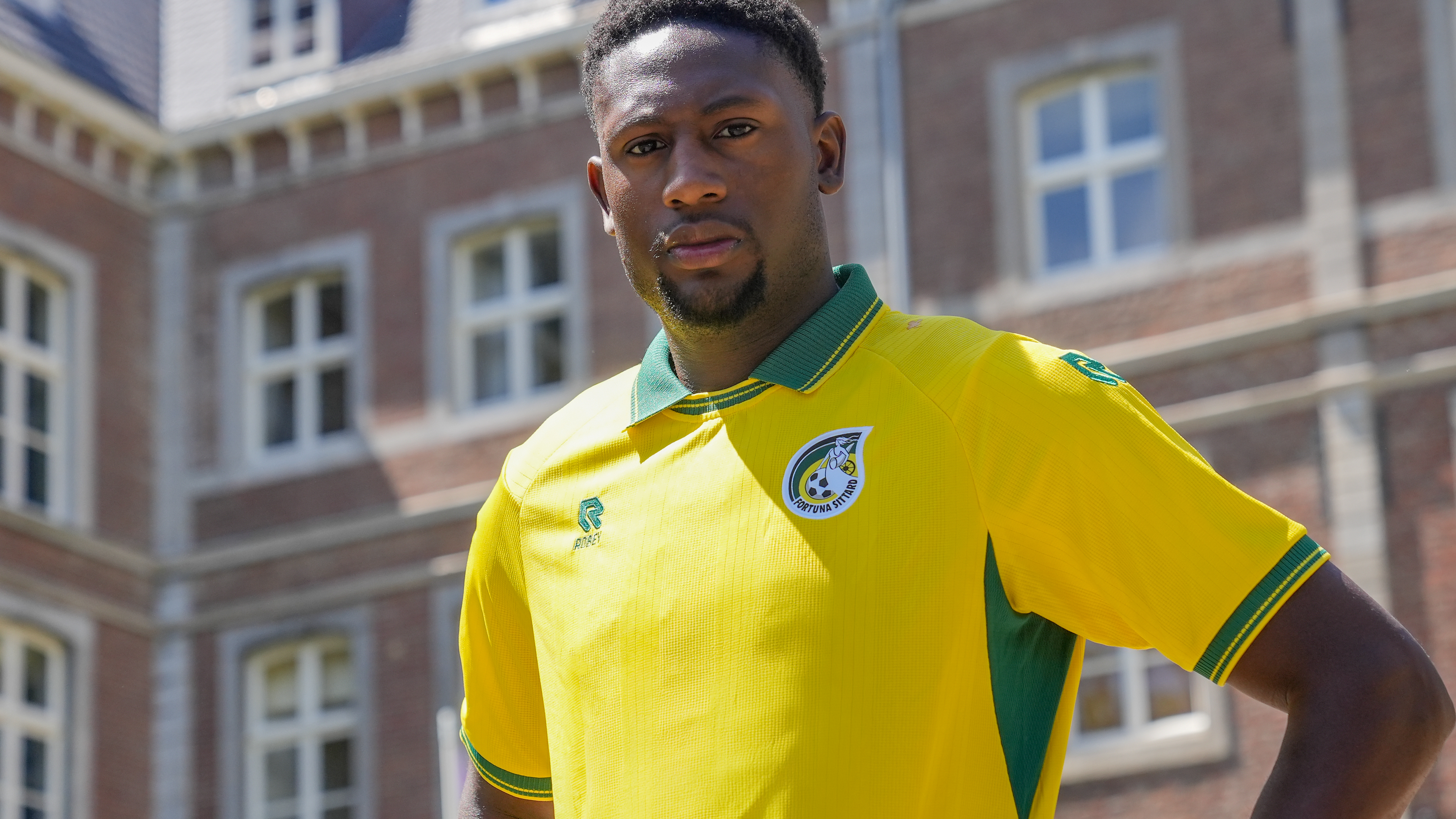 Jong Oranje-spits voelt ‘veel vertrouwen’ en kiest daarom voor een jaar bij Fortuna Sittard