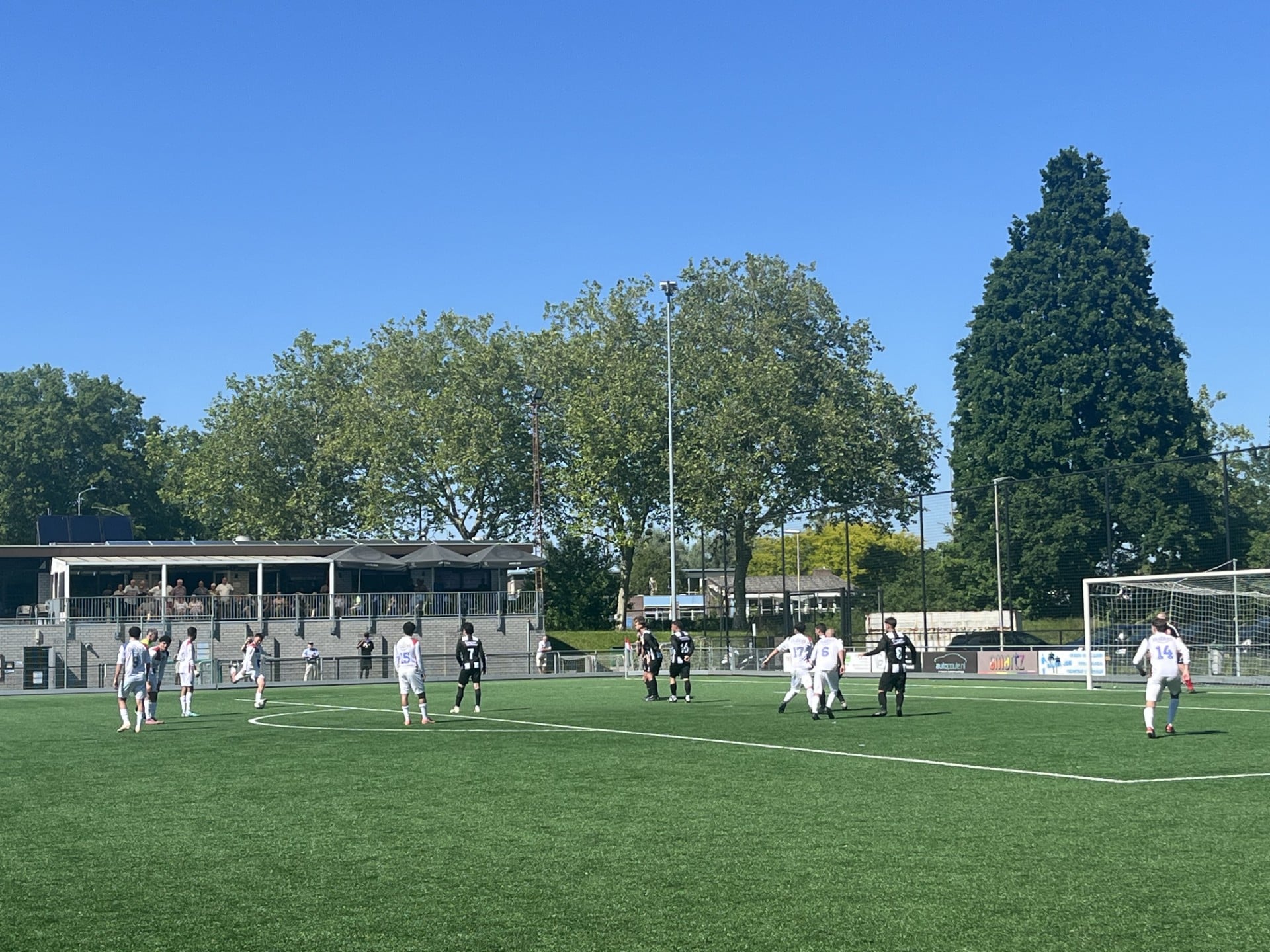 Sporting Heerlen ondanks gelijkspel toch de nacompetitie in: ‘We maken ons op voor het toetje’