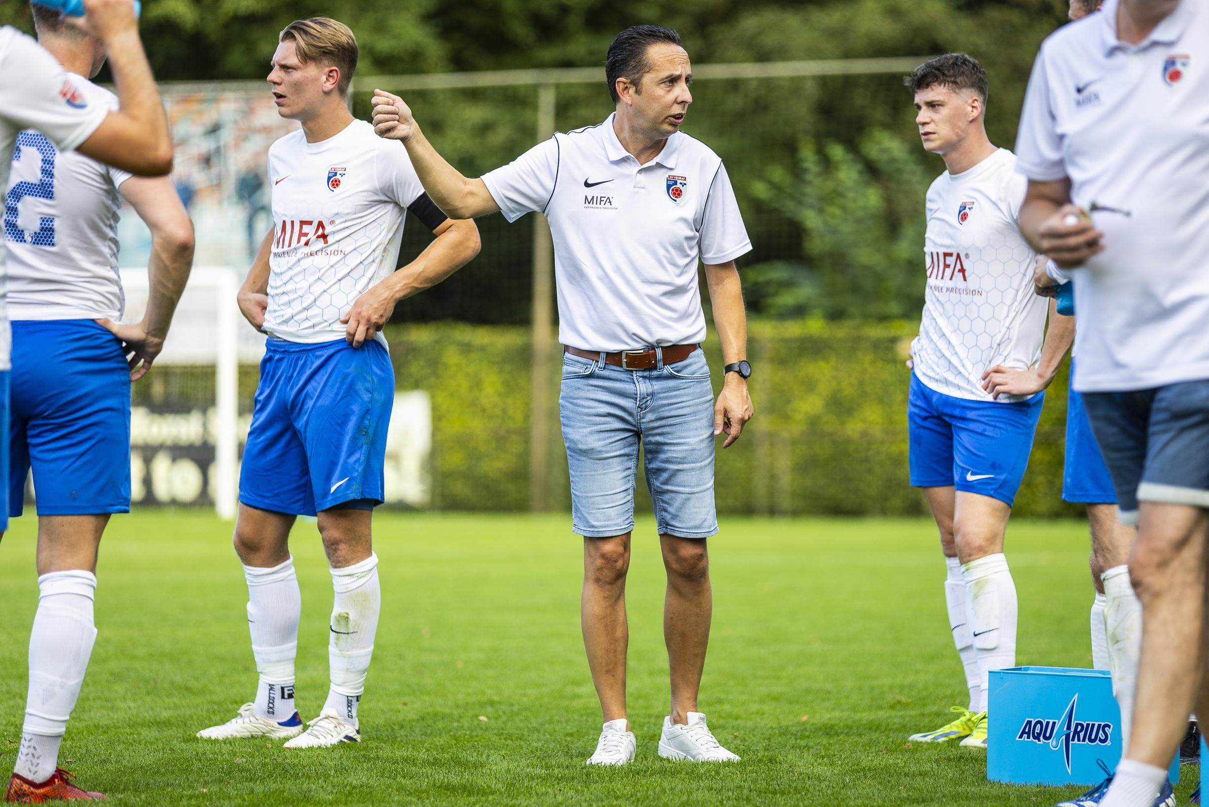 Venraynaar Sjoerd van der Coelen beste trainer van district Zuid 2: ‘Eervol dat ik door collega’s ge