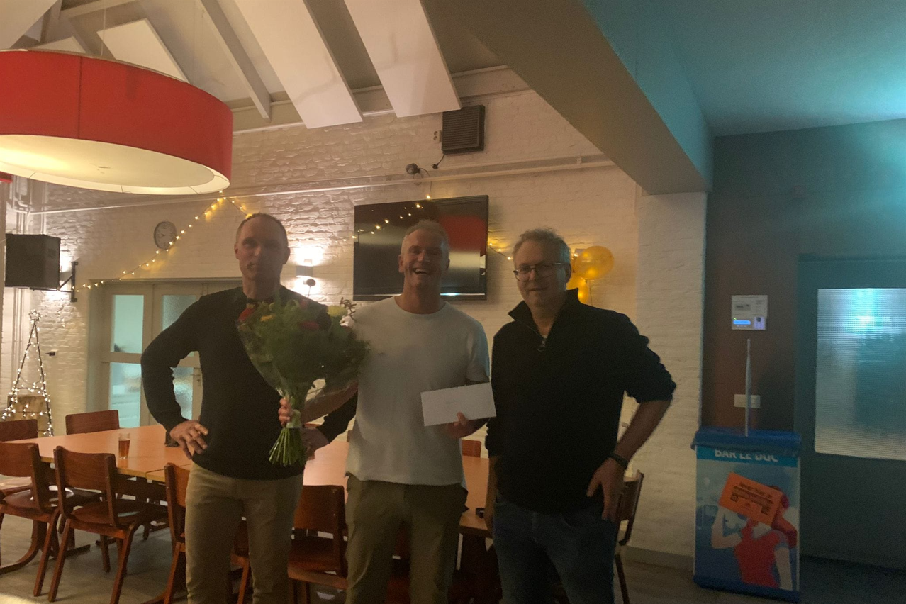 RKVV Haelen reikt zilveren verenigingsspelden uit