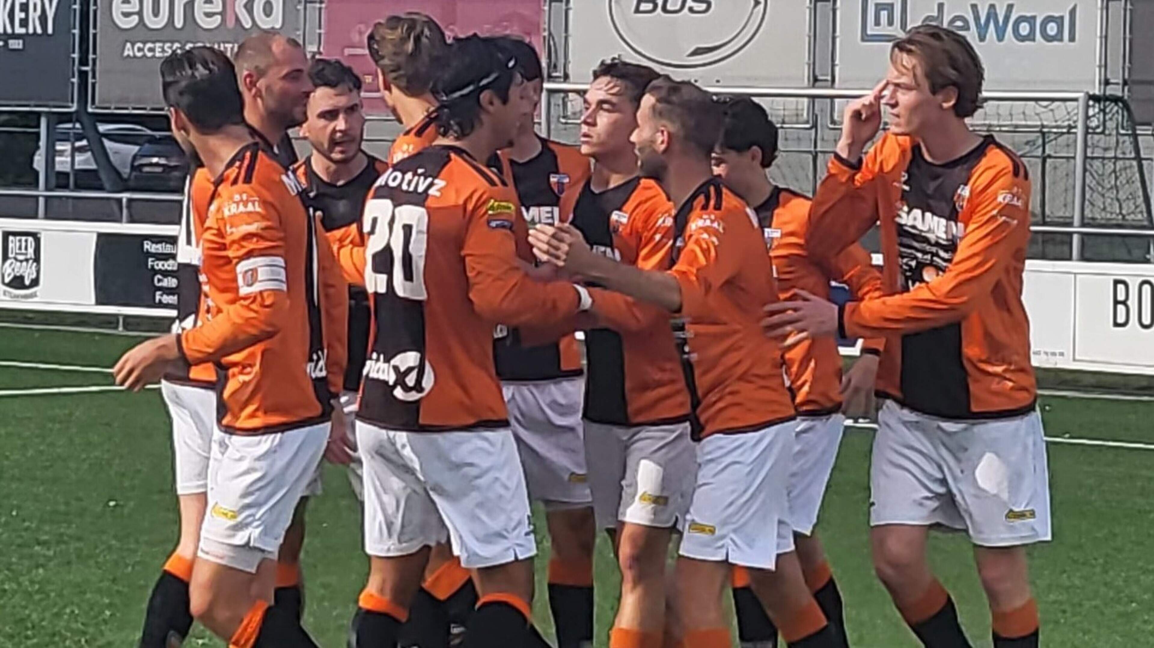 Venlosche Boys pakt punt in en tegen Deurne: 'Tevreden met gelijkspel tegen absolute topploeg'