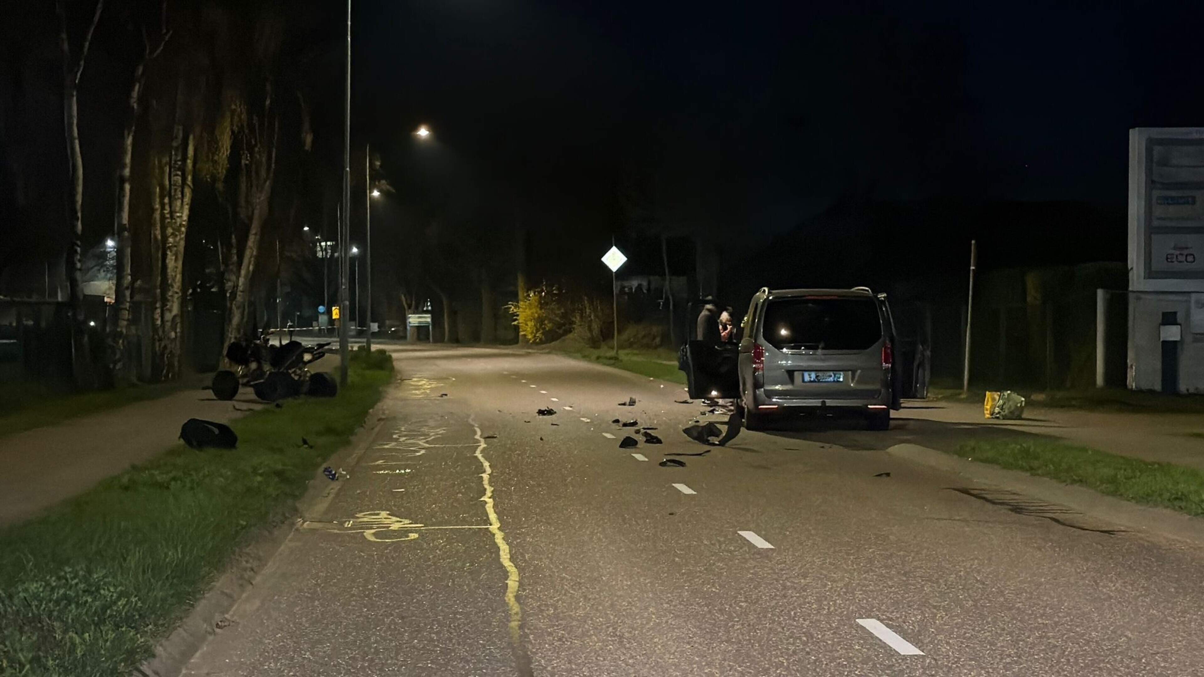 Zwaargewonde bij botsing tussen auto en quad in Brunssum.