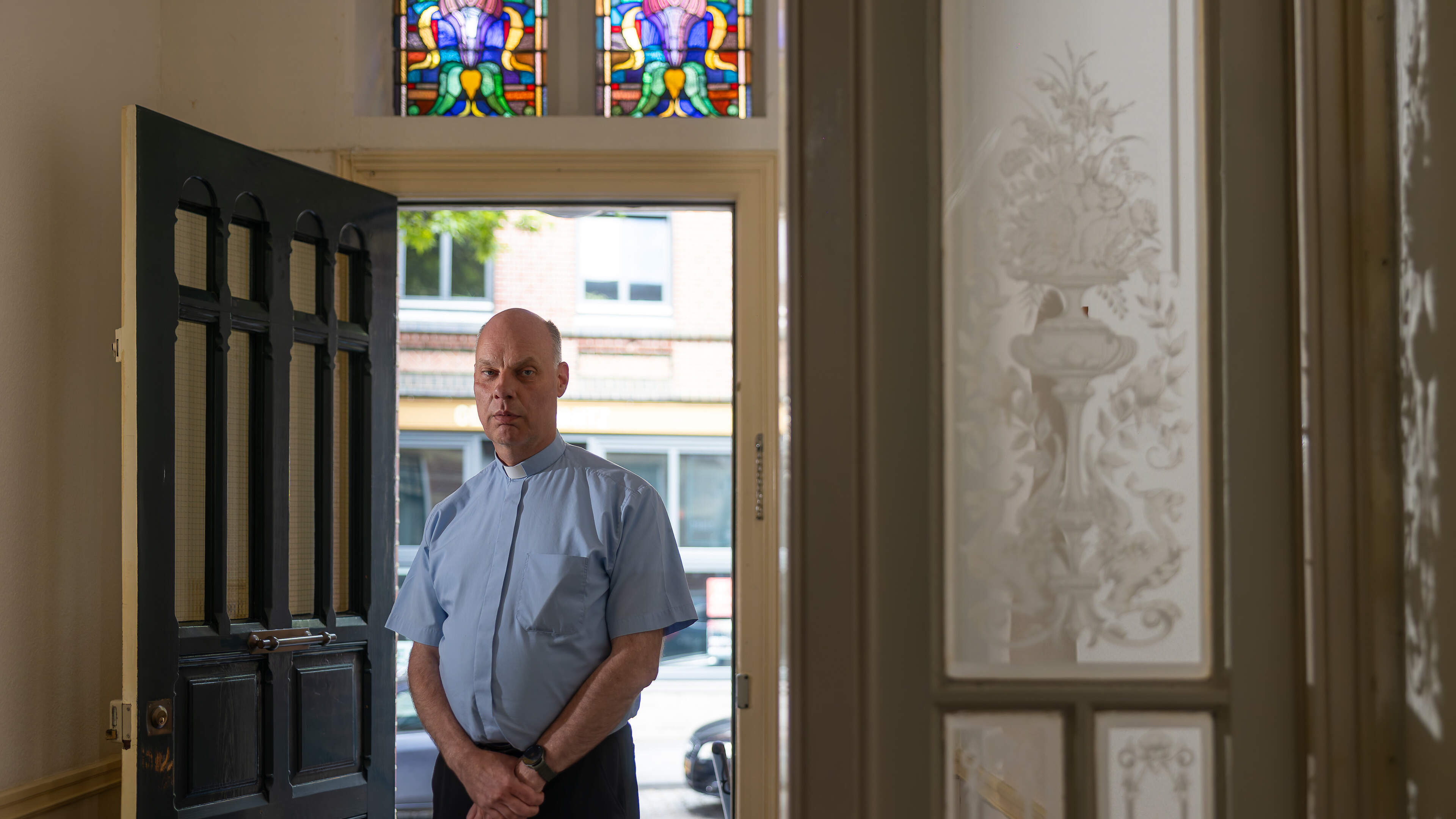 Hans Bouman is tien jaar deken in Heerlen: ‘Te weinig geld en vrijwilligers, er komt te veel op mij 