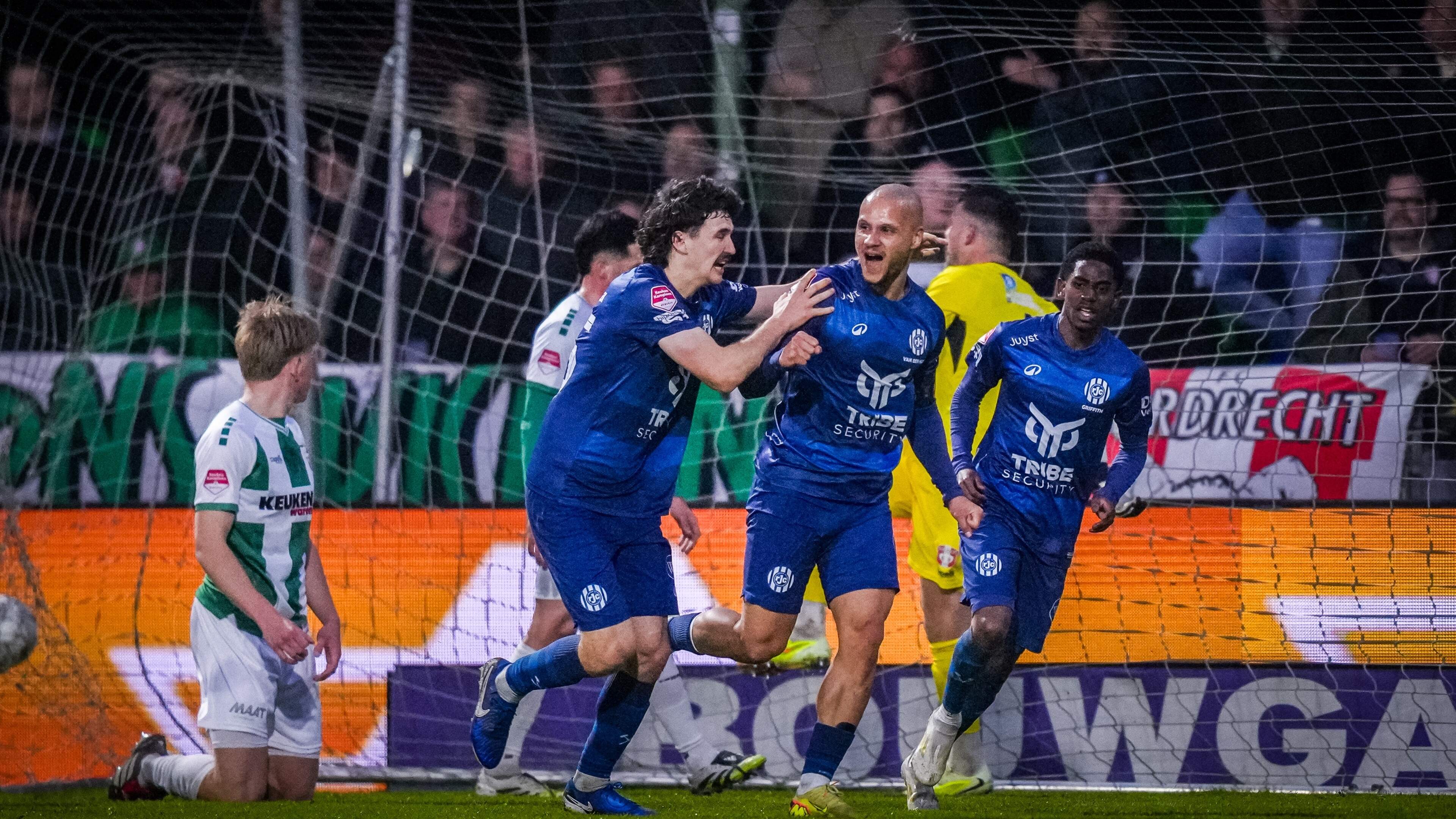 Roda sluit roerige week af met flinke opsteker in Dordrecht