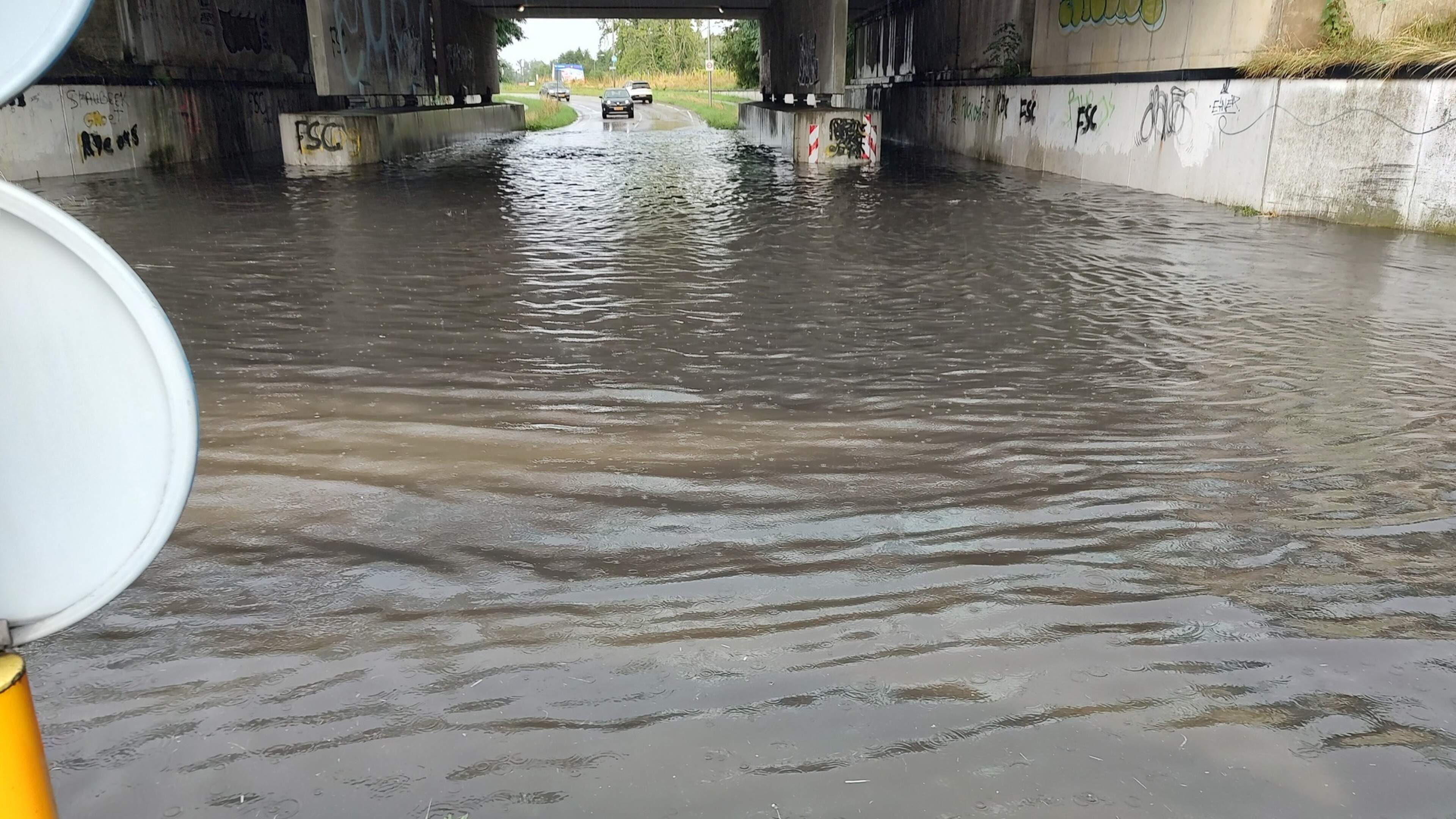 Wateroverlast bij viaduct tussen Spaubeek en Geleen nog steeds niet verholpen: ‘Mogelijk moet er een