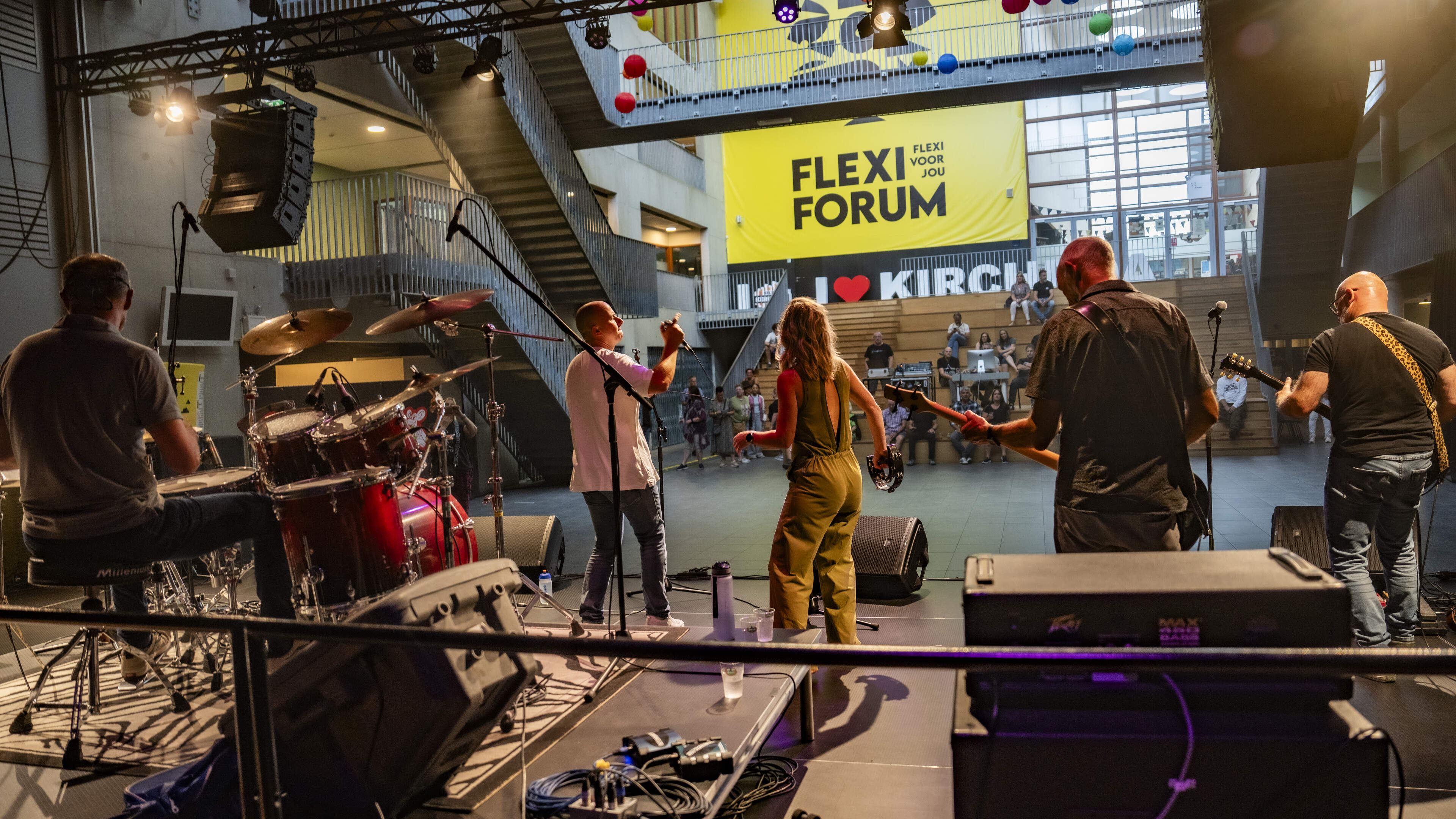 Kerkrade krijgt eigen poppodium: gemeenteraad unaniem akkoord met oprichten muziekzaal Flexiforum Li