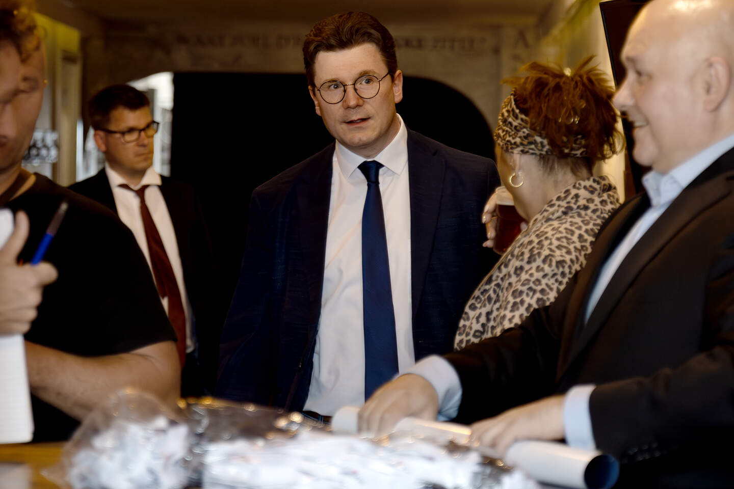 Van veertien naar vooralsnog acht zetels, Limburg loopt leeg in ...