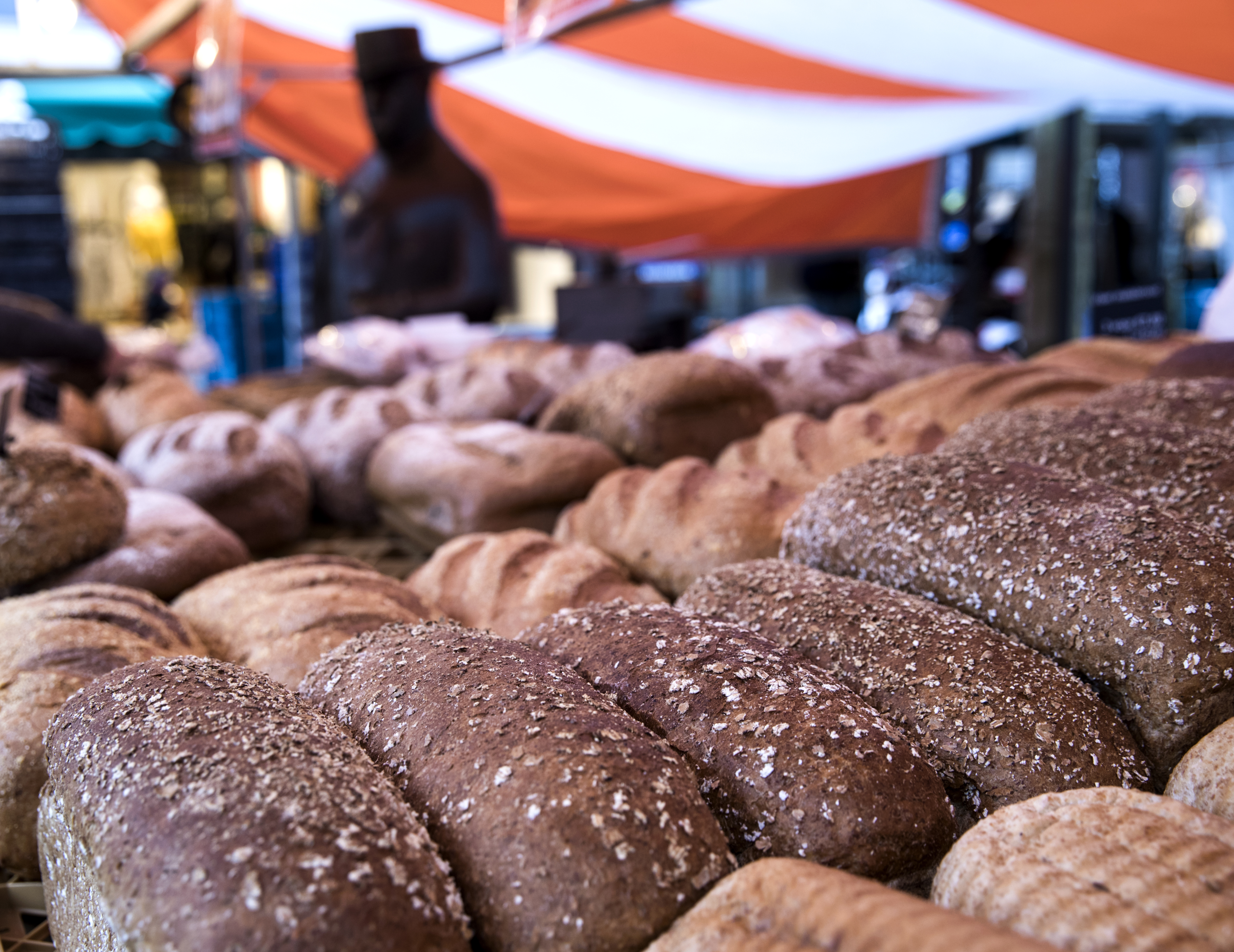 Nieuwe bakkerij in Dorpstraat Oirsbeek geopend