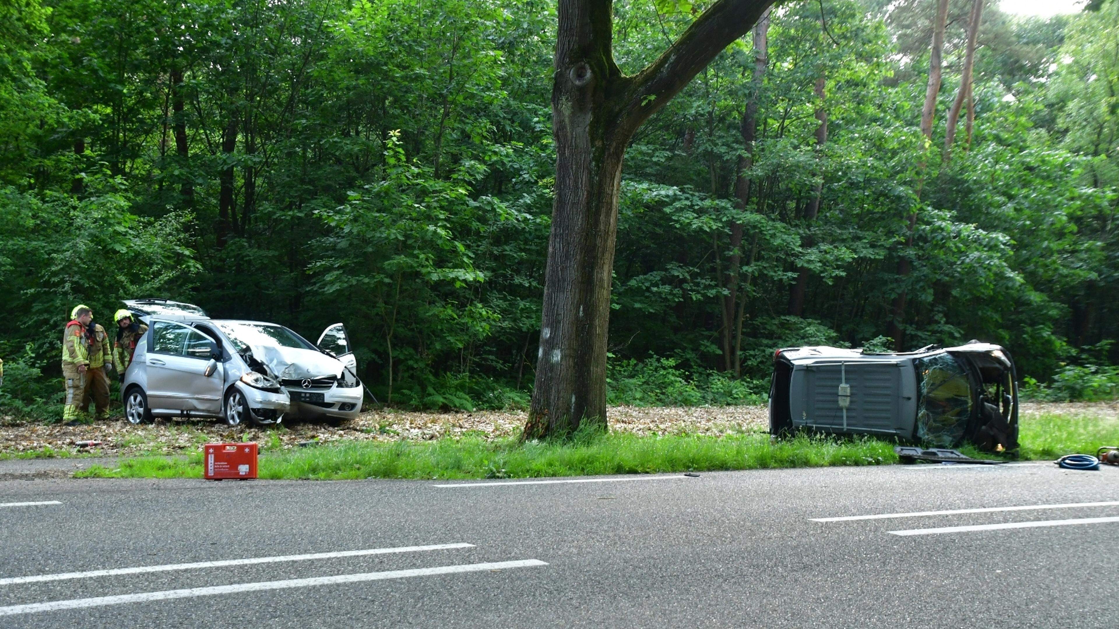 Meerdere gewonden bij aanrijding tussen auto en brommobiel in Wellerlooi