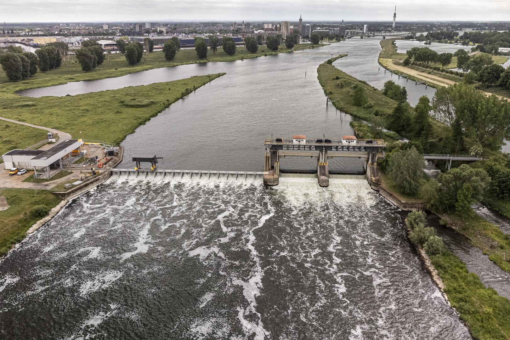 De stuw in Roermond.