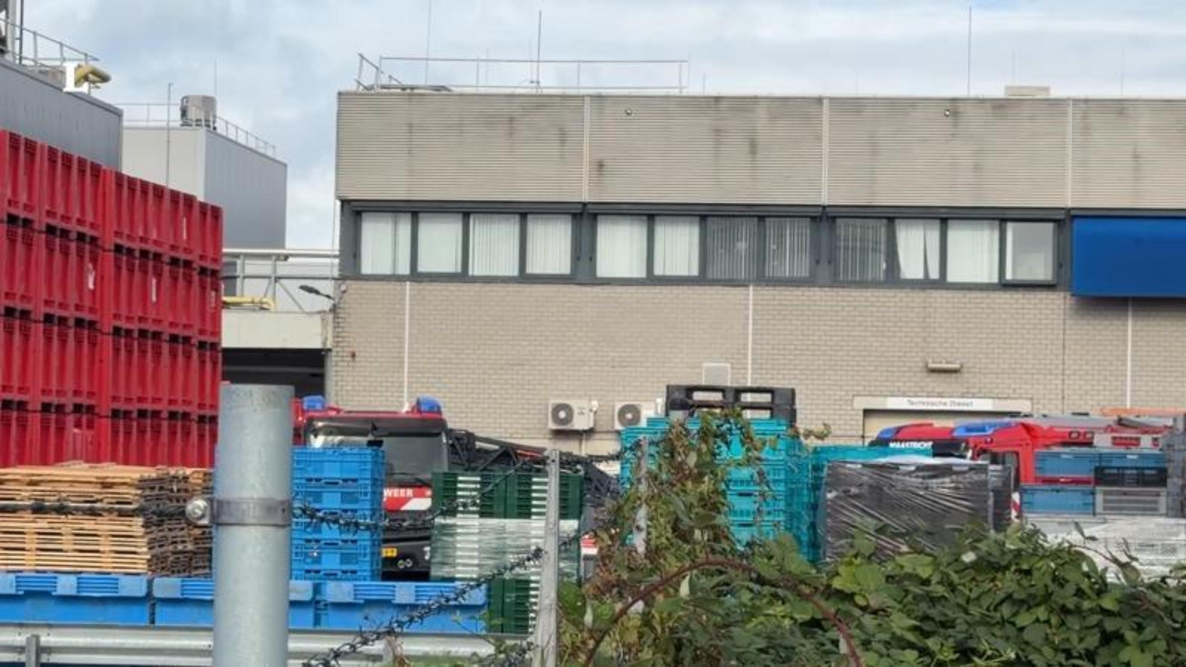 Brand bij fabriek van Mora in Maastricht geblust, pand ontruimd
