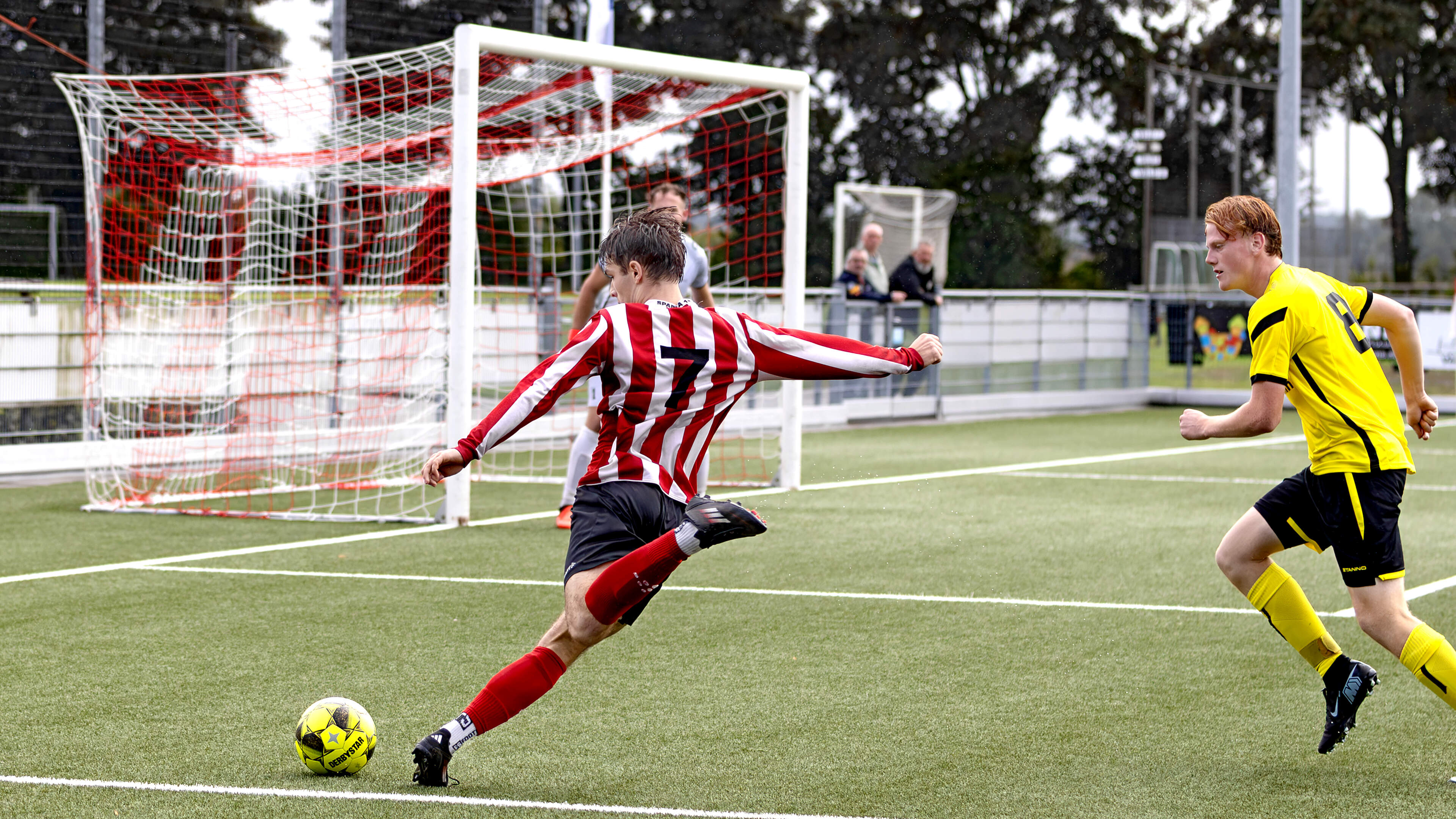 De opvolger van Joey Robben in Sevenum is klaar voor de competitie: ‘Dit nieuwe systeem ligt ons wel