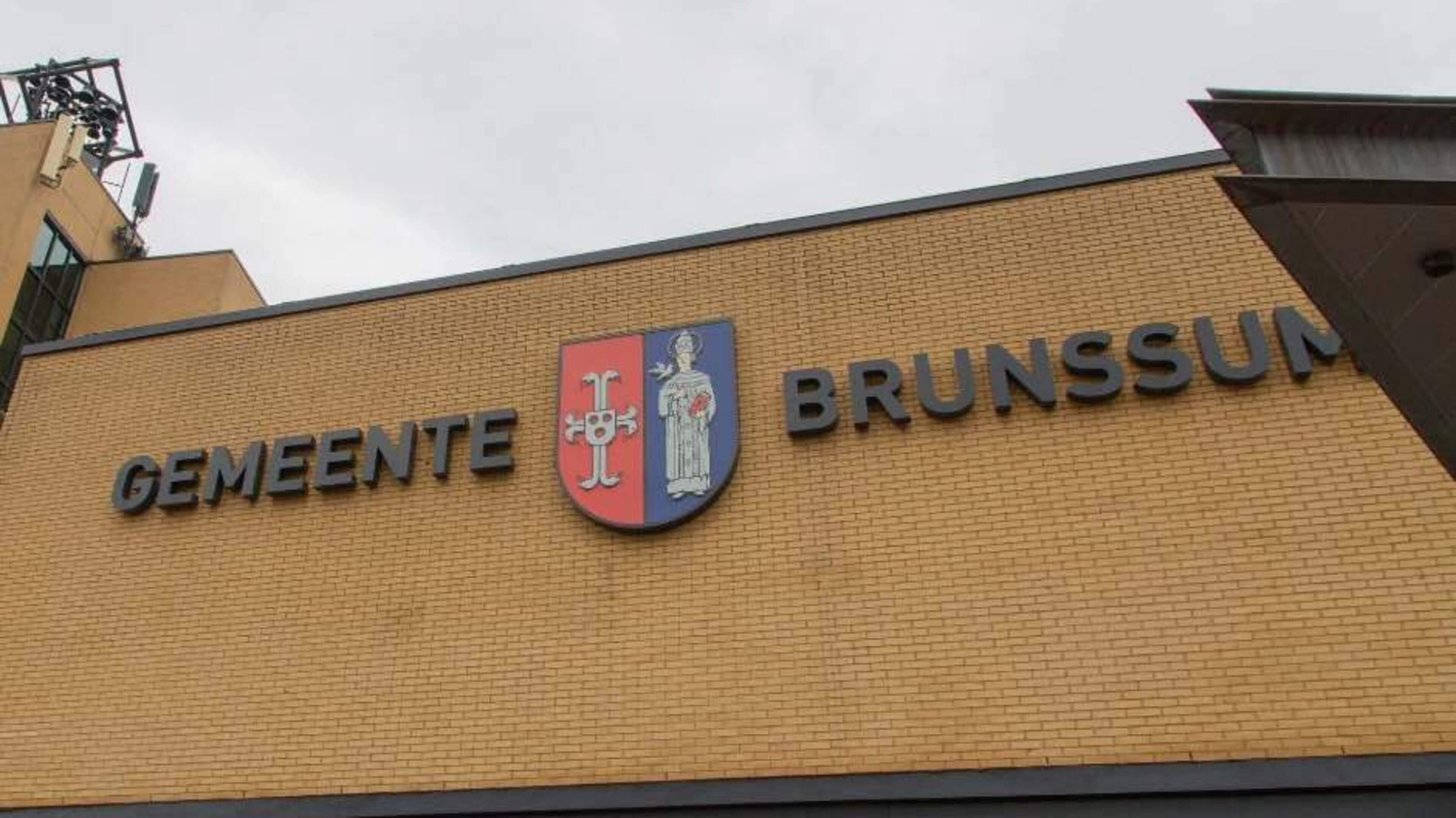 ‘Duizendpoot’ Freek Posthuma ontvangt Erepenning van Brunssum
