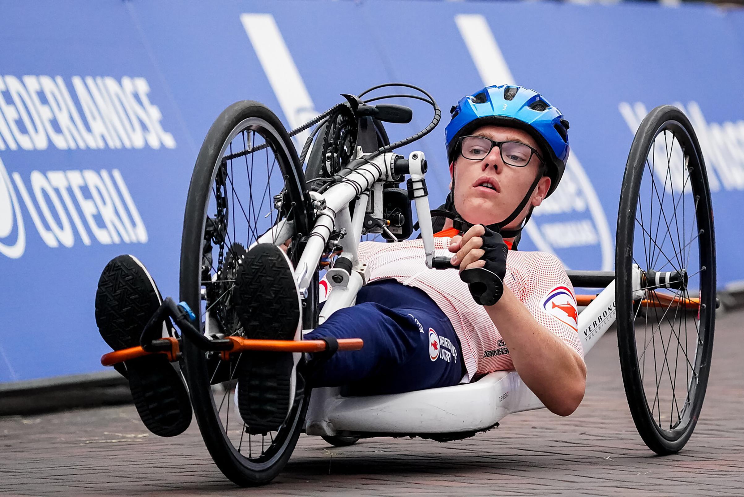 Paralympics 2028 missie van handbiker Tijs Hesen uit Grubbenvorst: ‘Wekenlang moest ik vooral plat l