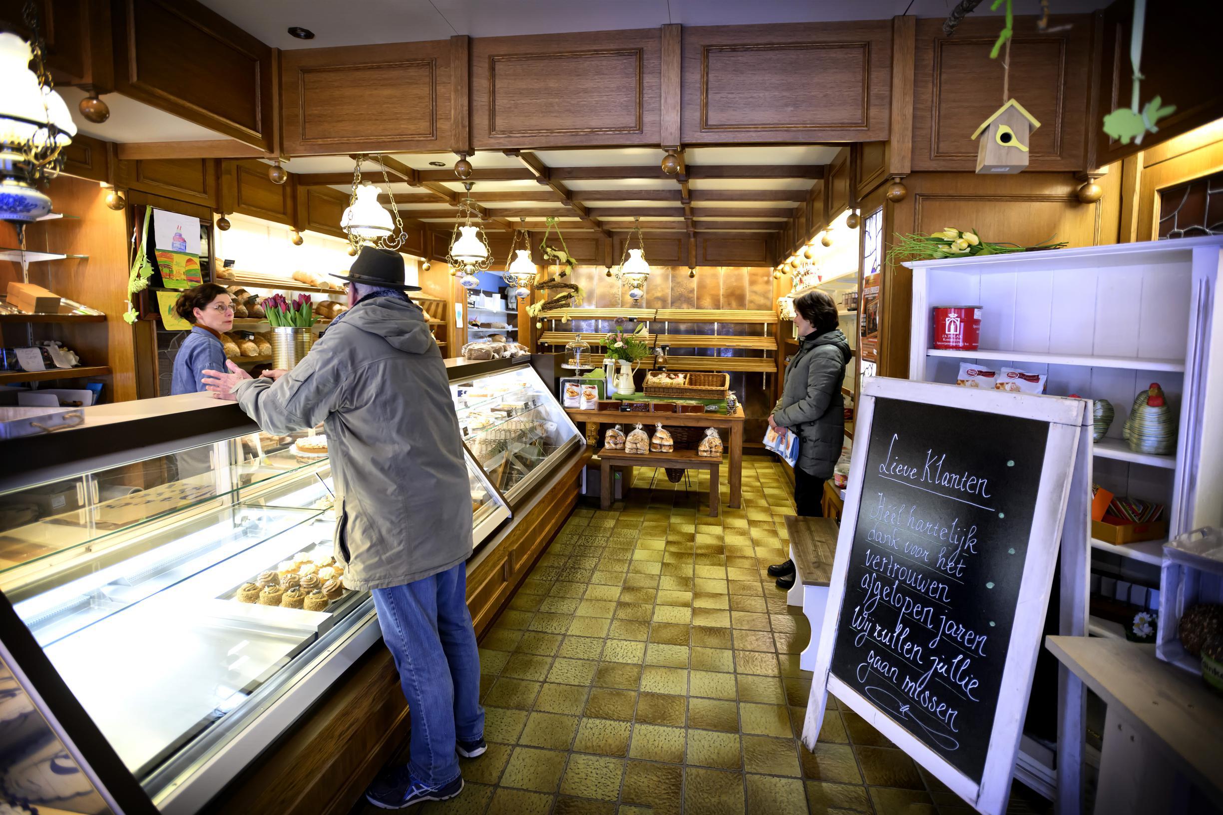 Bakkerij Ivo Dreessen in Bocholtz sluit na negentig jaar noodgedwongen de deuren, klanten vinden het