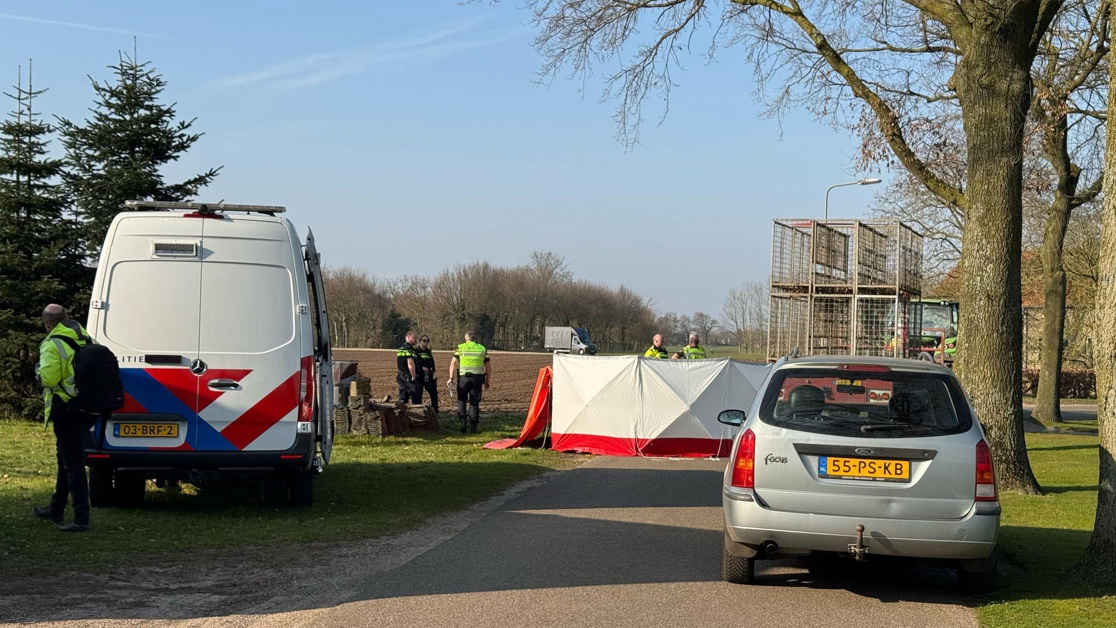 Overleden fietsster na botsing Stramproy is vrouw (76) uit Weert