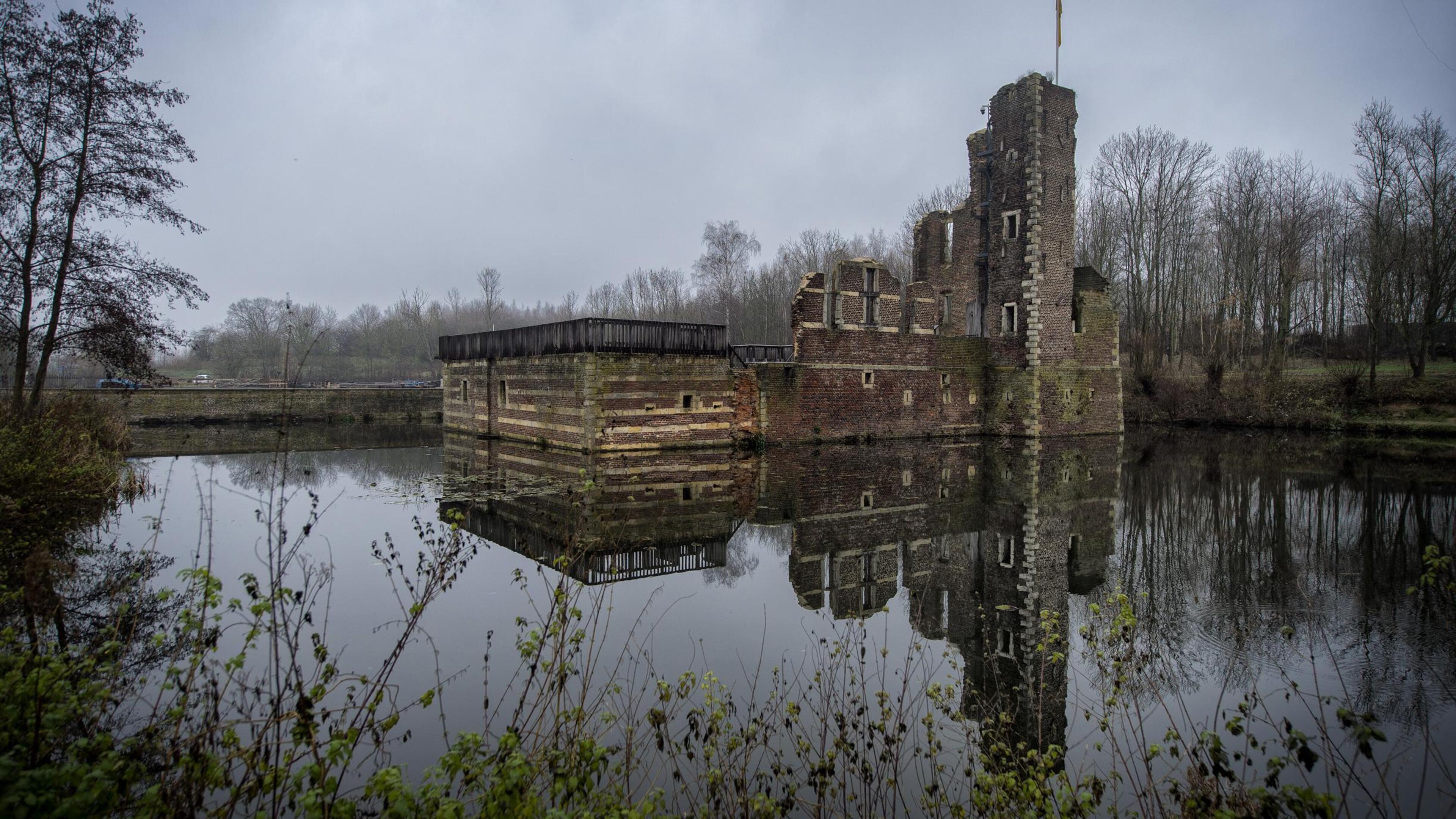 Landgraaf neemt regie over Slot Schaesberg, maar is dringend op zoek naar nieuwe eigenaar