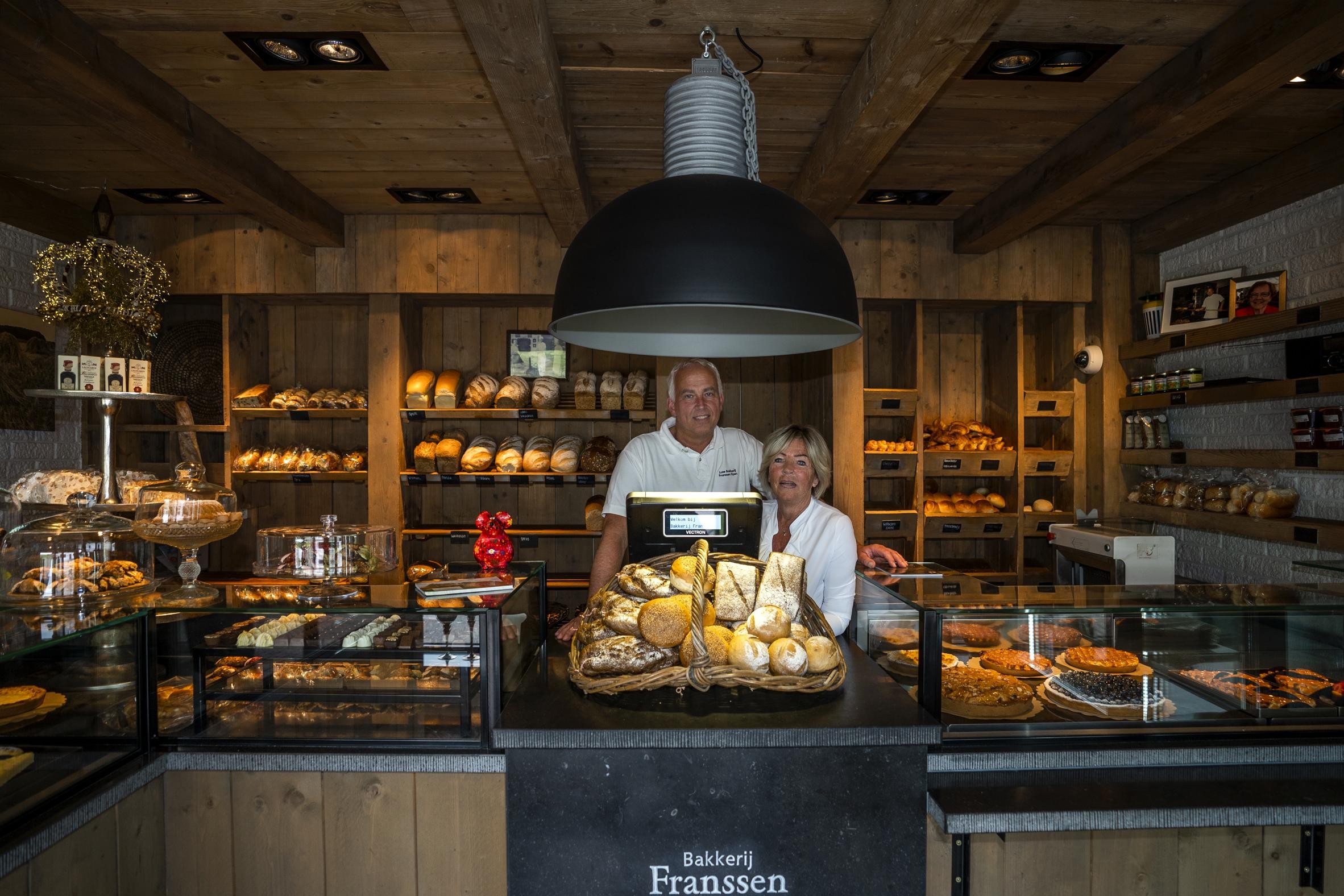 Bakkerij Franssen in Epen bakt al honderd jaar zoete broodjes, en talloze andere