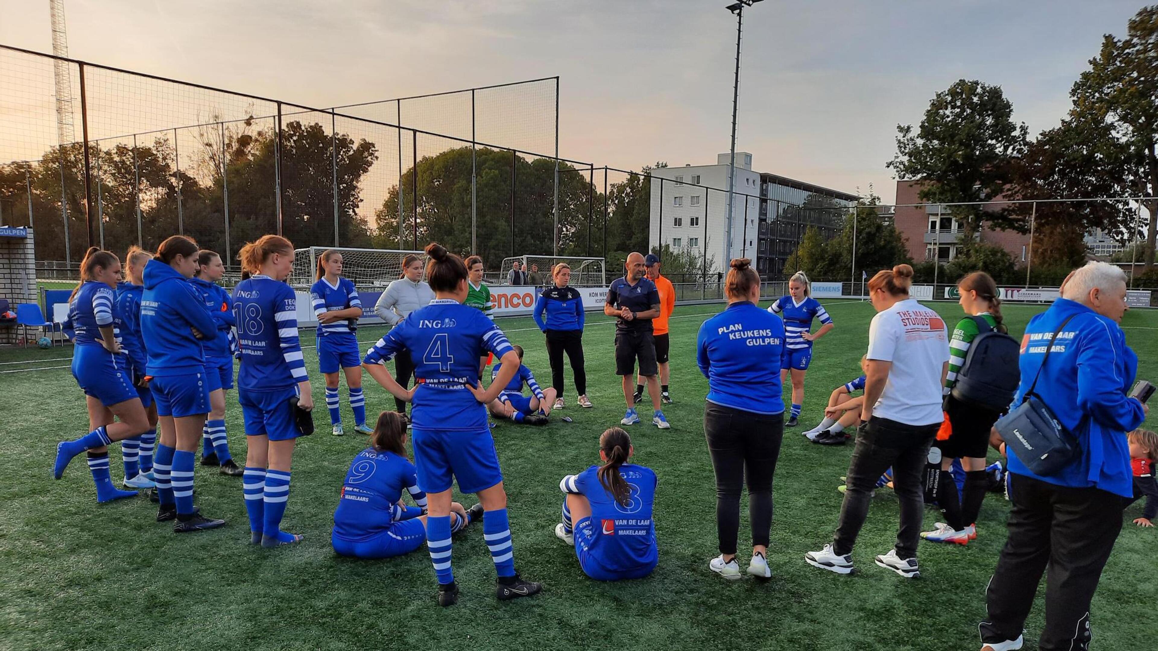 Vrouwen Bekkerveld lijden vierde verlies op rij, maar trainer Ronald van Bakel wanhoopt niet: ‘Ik zi