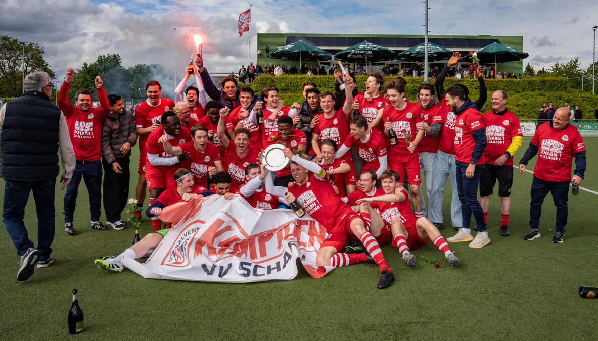 Wie steeg of daalde rechtstreeks van de Limburgse amateurvoetbalclubs ...