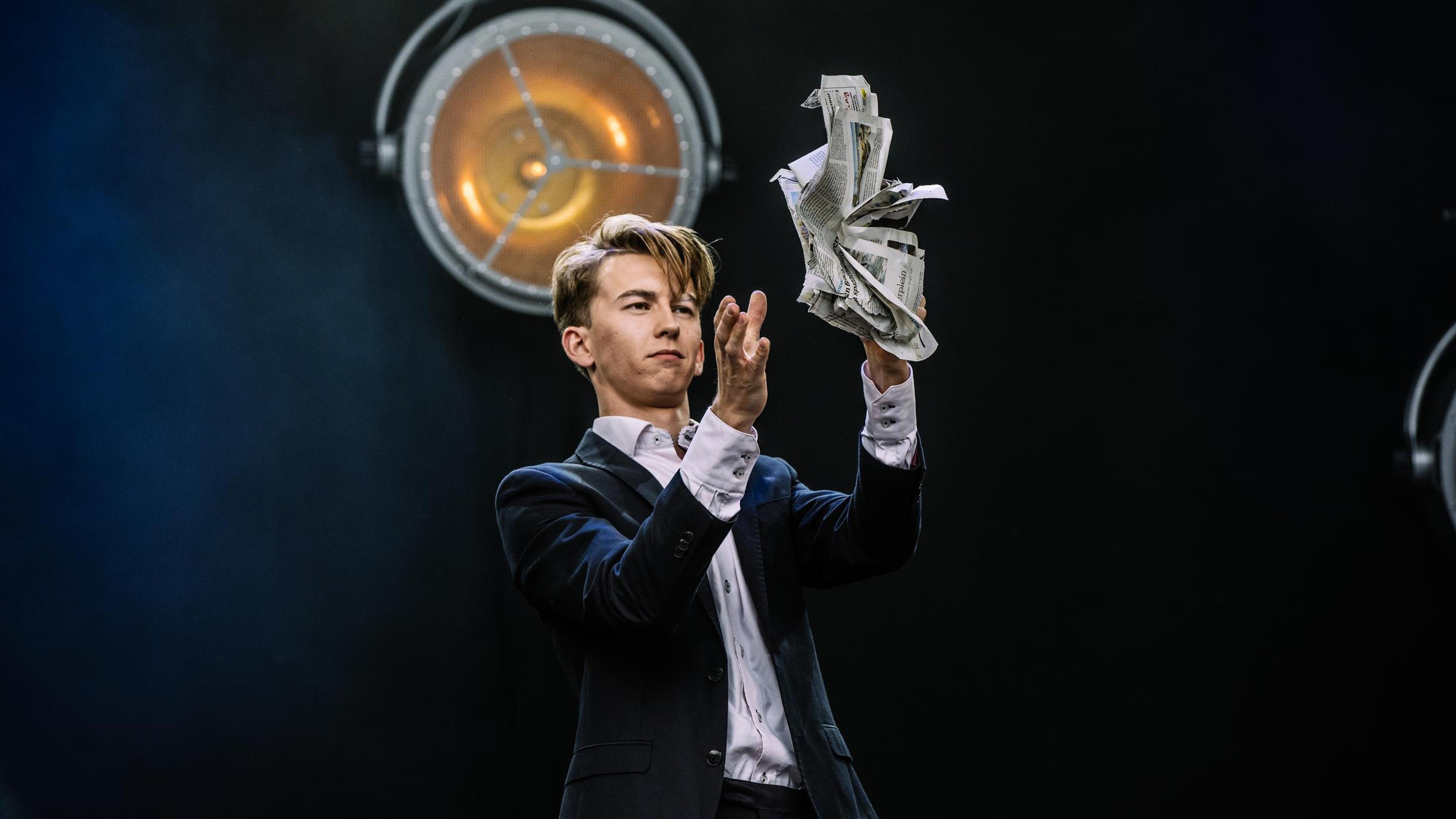 Nigel Otermans geeft twee shows bij eerste lustrum Museum of Illusions Maastricht