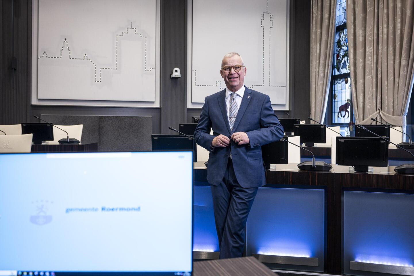 Griffier Jos (66) werkte jarenlang in politiek turbulent Roermond, maar ...