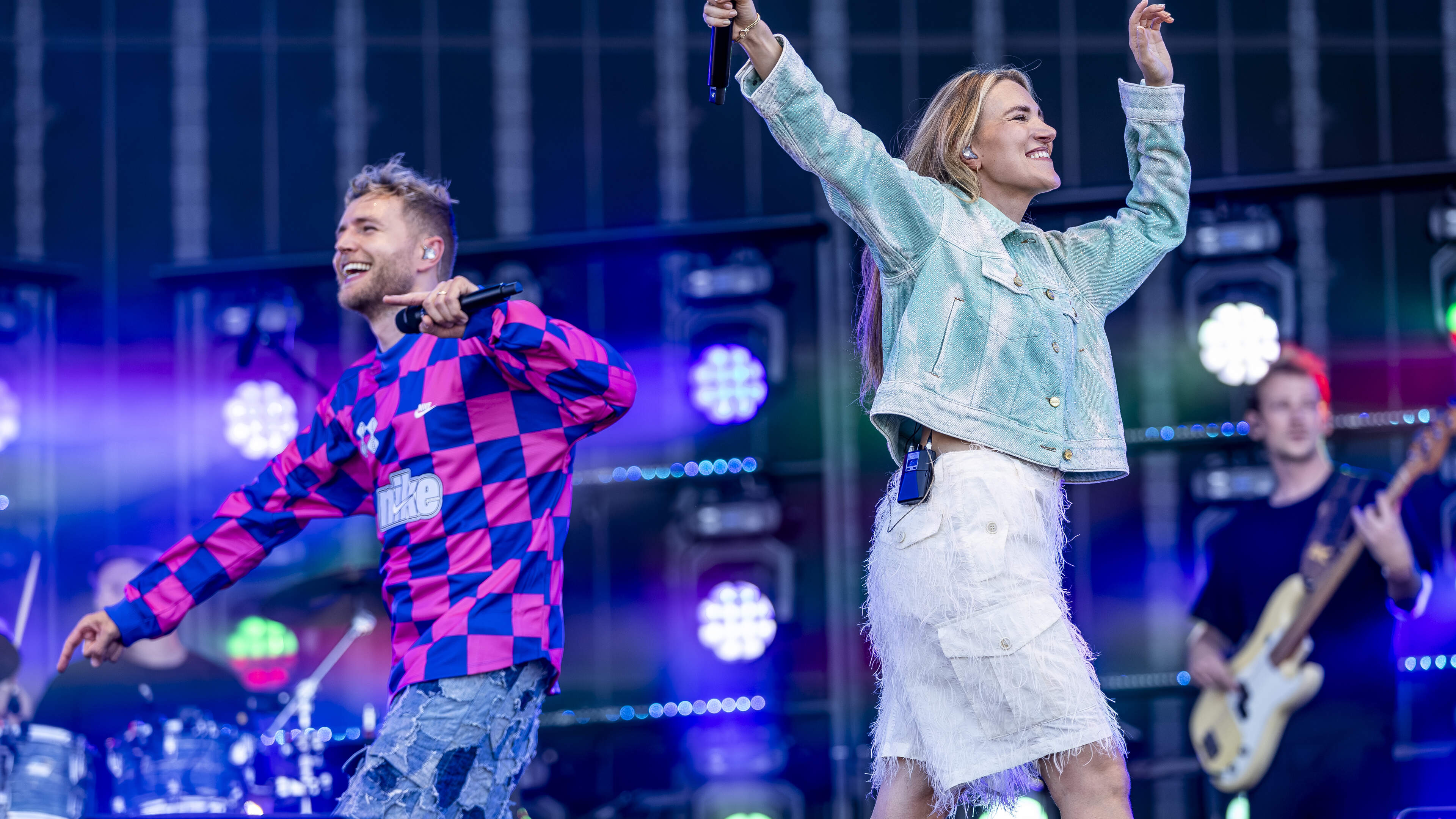LIVE | Van meezingen met Suzan & Freek naar genieten bij het wijnrestaurant