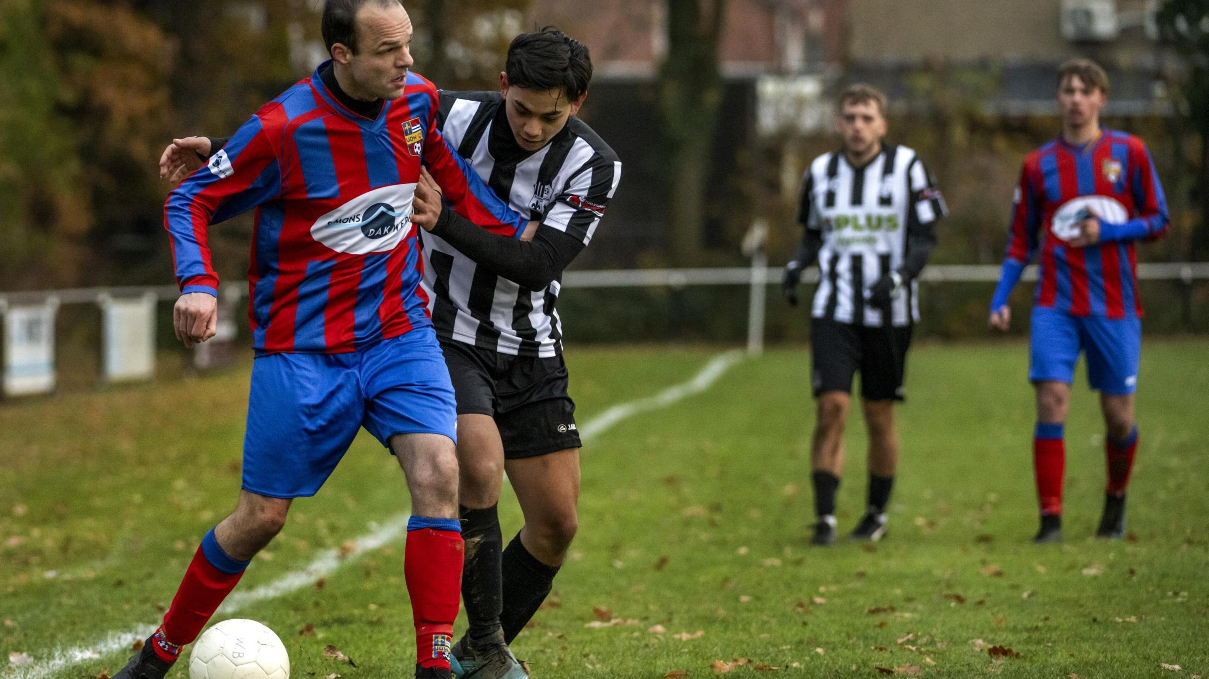 Amateurvoetbal: RKHBS gaat voor zesde winst op rij in 4B; Kakertse Boys richt pijlen op top 4 van 5B