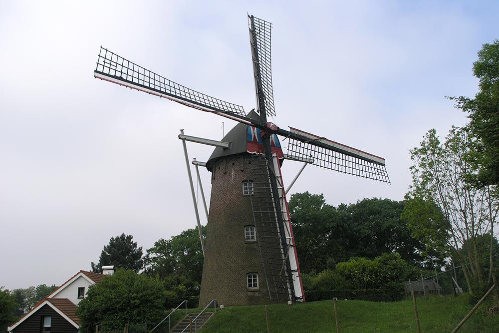 Janssenmolen in Oirsbeek geopend tijdens jubileumeditie Nationale Molendag
