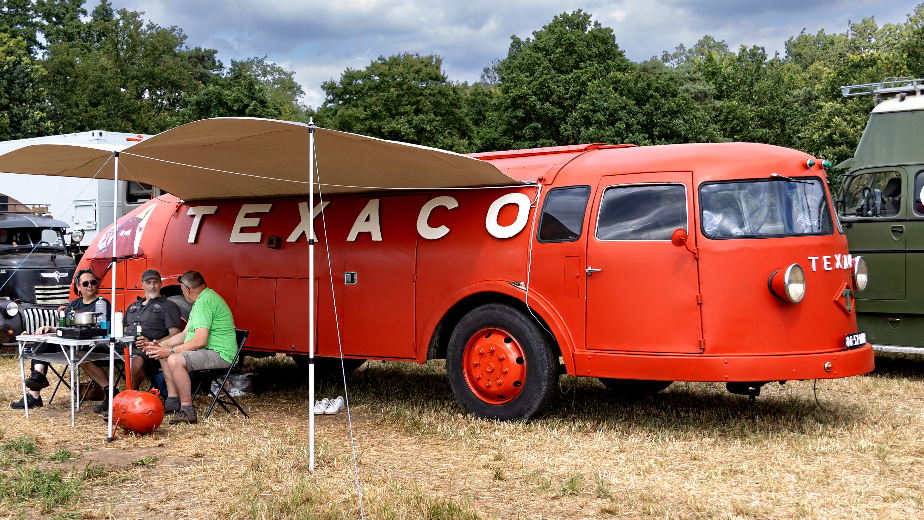 Pronken met klassieke auto’s en campers op Magifest in Meerlo: ‘Stond er voor me zo’n modern, wit, f