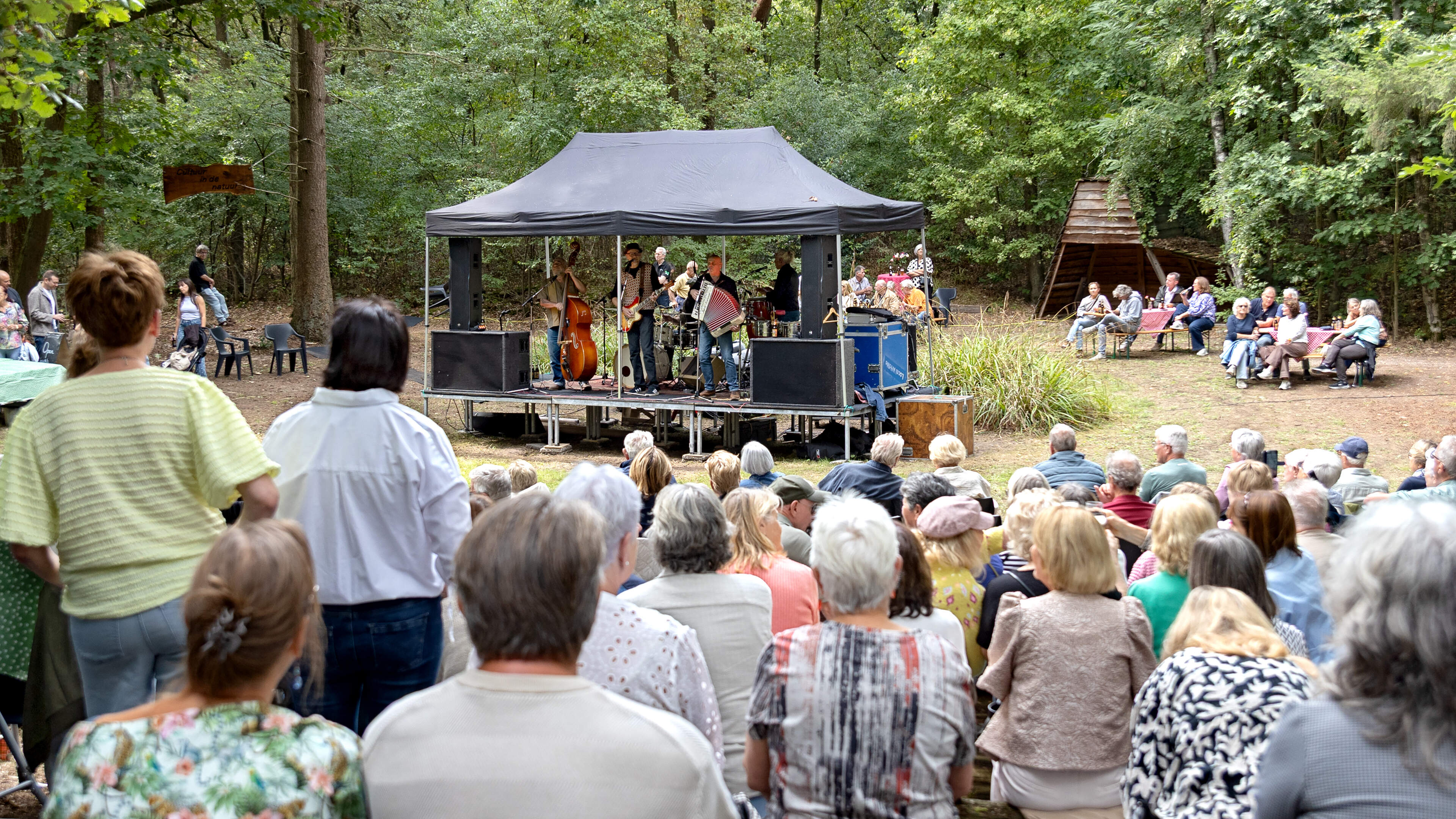 Tachtig jaar openluchttheater Velden: van lokale verenigingen tot muzikale acts