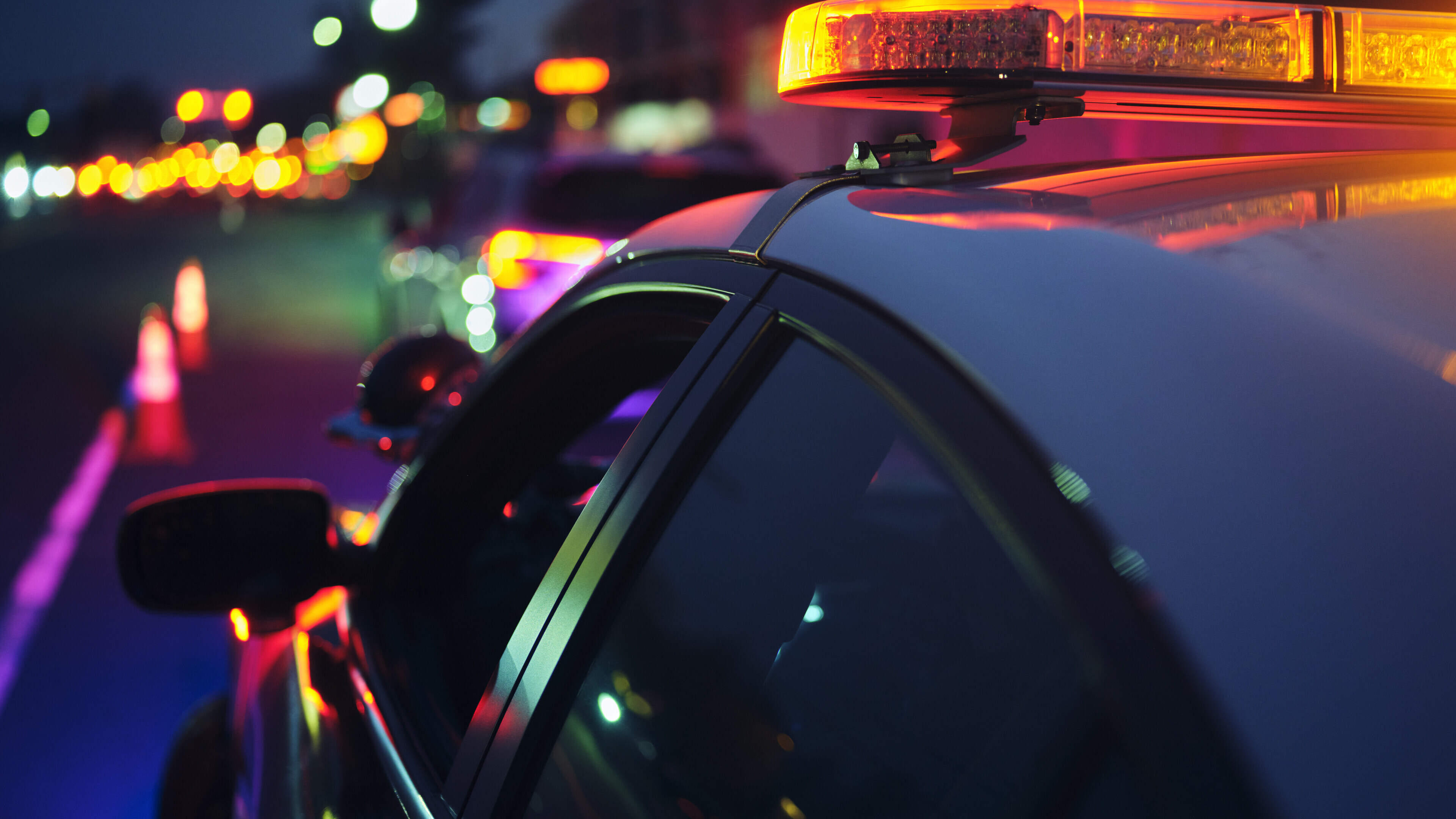 Man rijdt in op politieauto’s bij achtervolging van Schinnen naar Heerlen