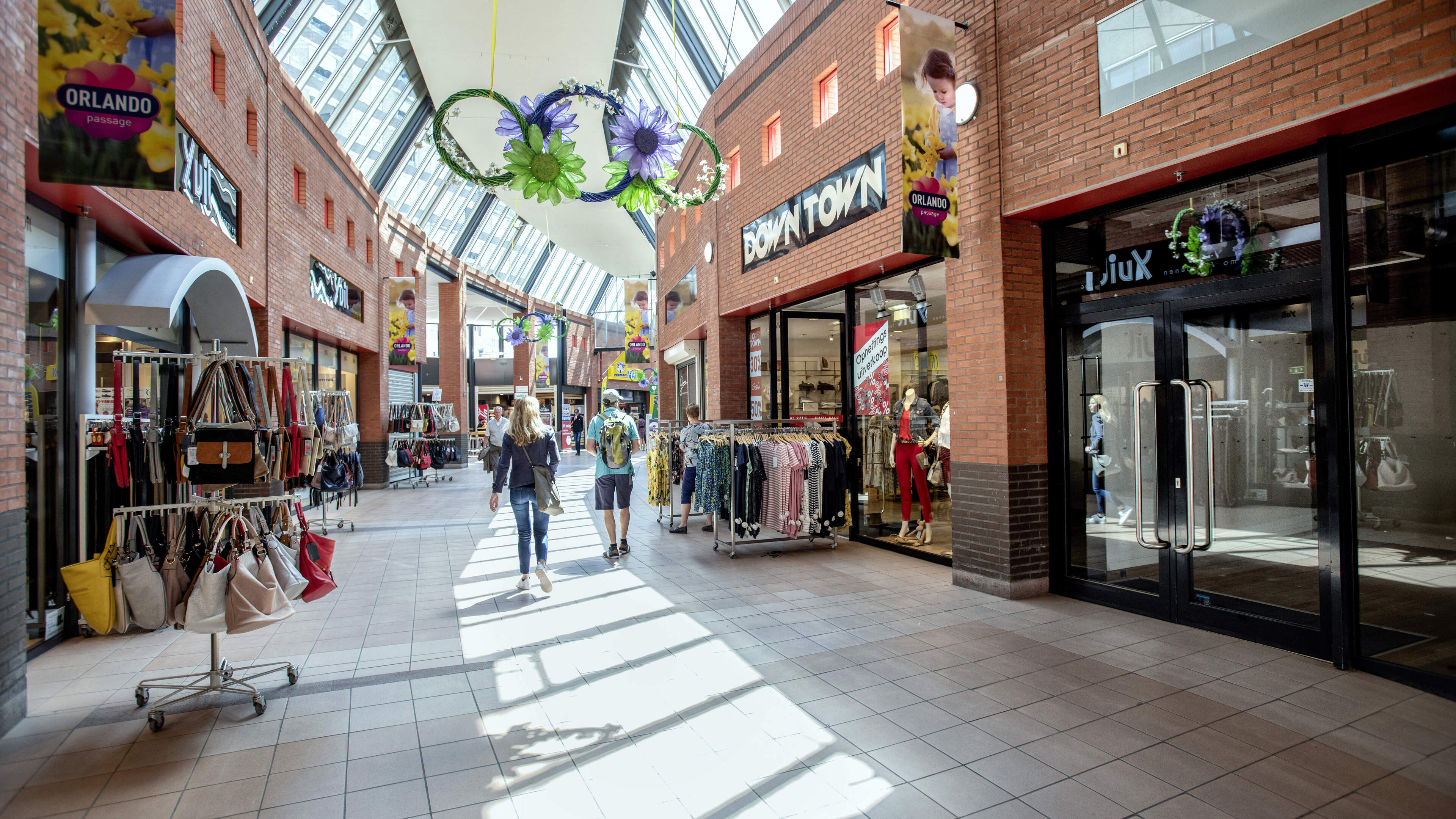 Eigenares Poolse winkel vertrekt met 18.000 euro aan huurachterstand uit winkelcentrum Kerkrade: ‘Za