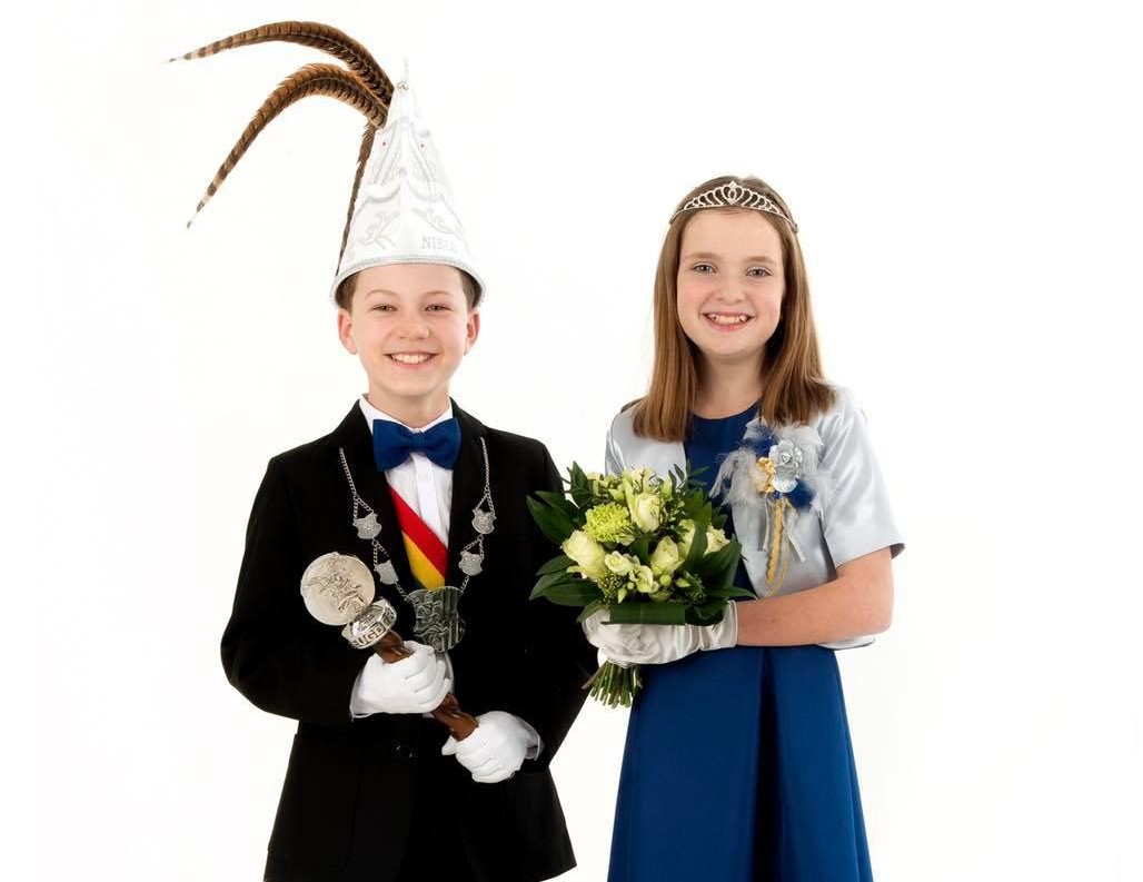 Anne en Niels uitgeroepen als jeugdprinsenpaar van Oirsbeek