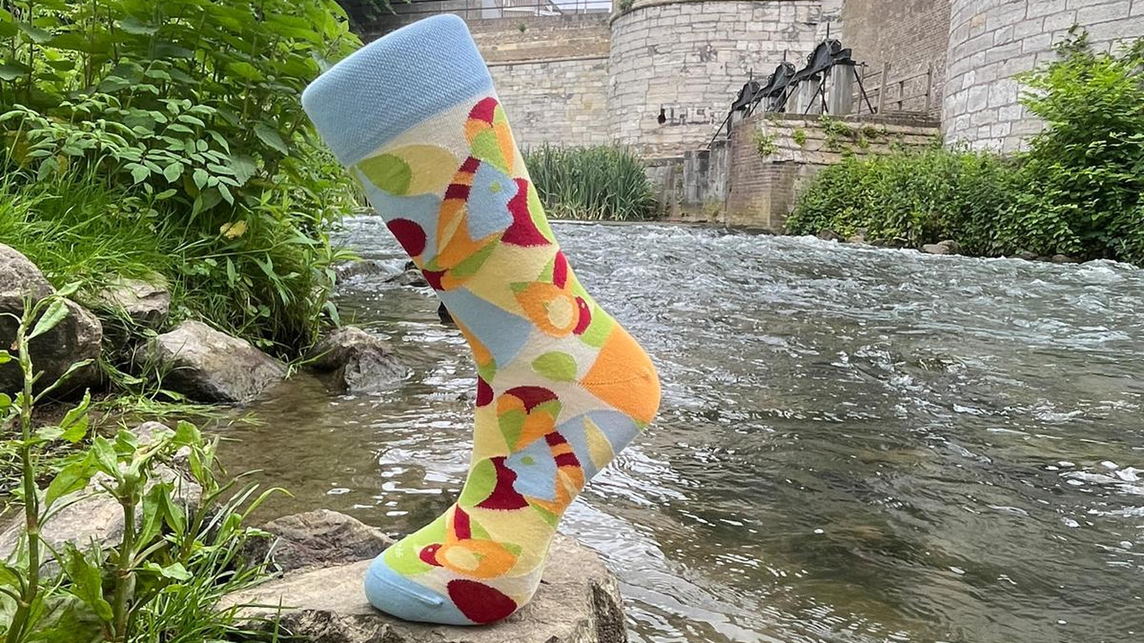 Maastrichtse ontwerpt tweede sok om daklozen en ‘allerarmsten’ warme voeten te geven