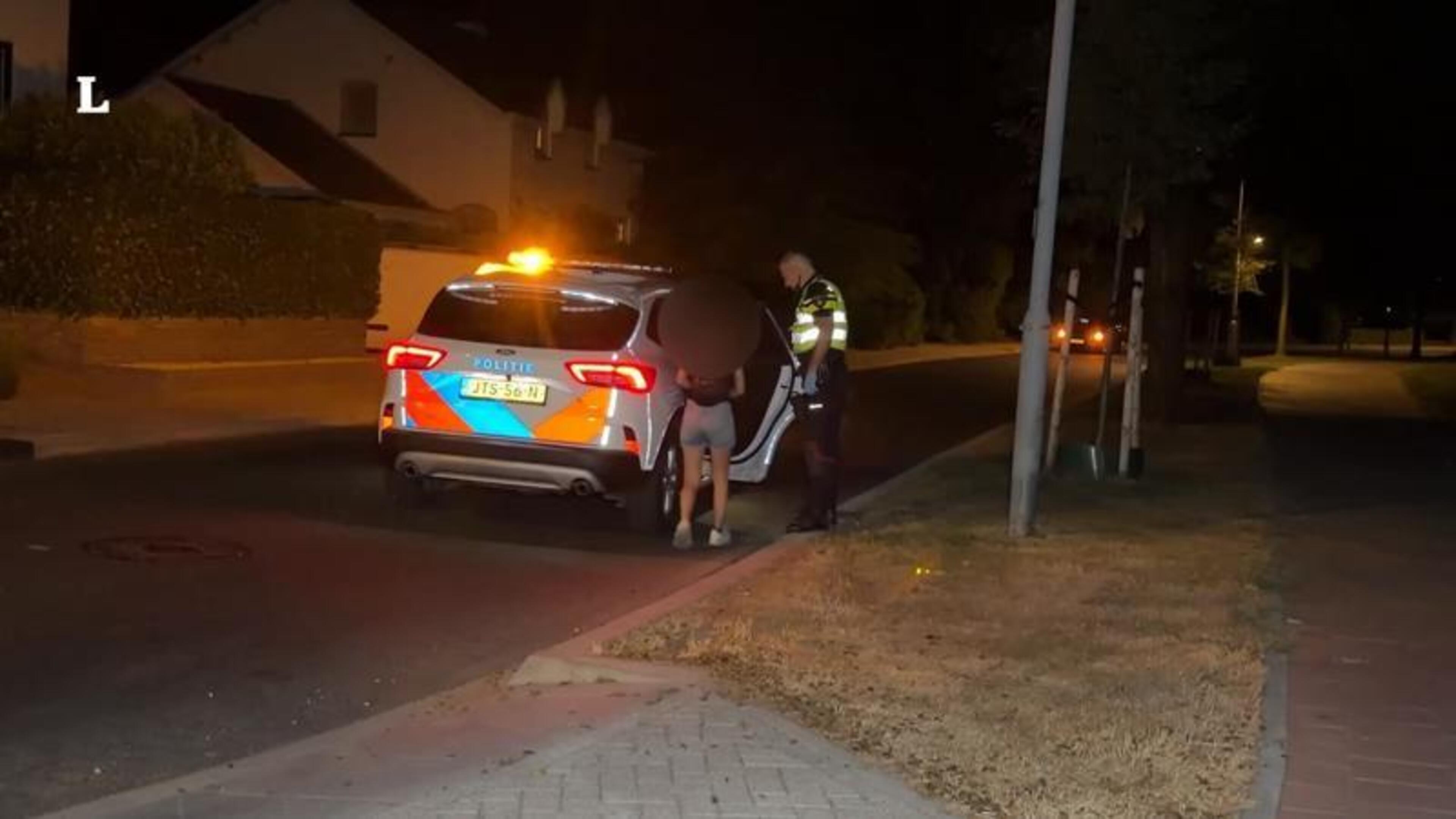Auto botst tegen boom bij eenzijdig ongeval in Meerssen