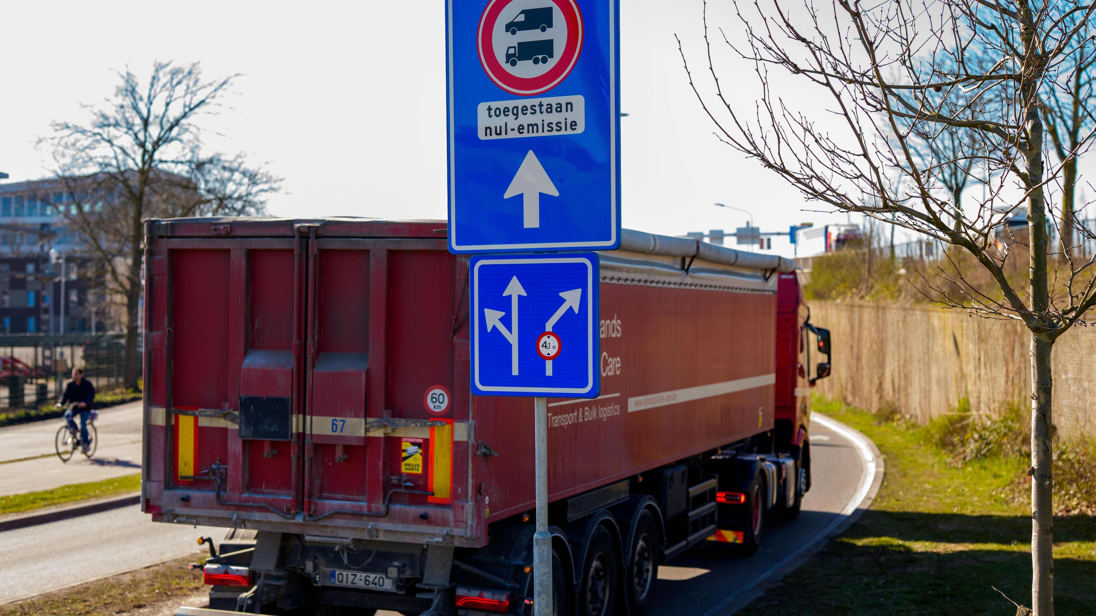 Zero-emissiezone in Maastricht lijkt te werken: nog geen half procent van het verkeer krijgt een boe
