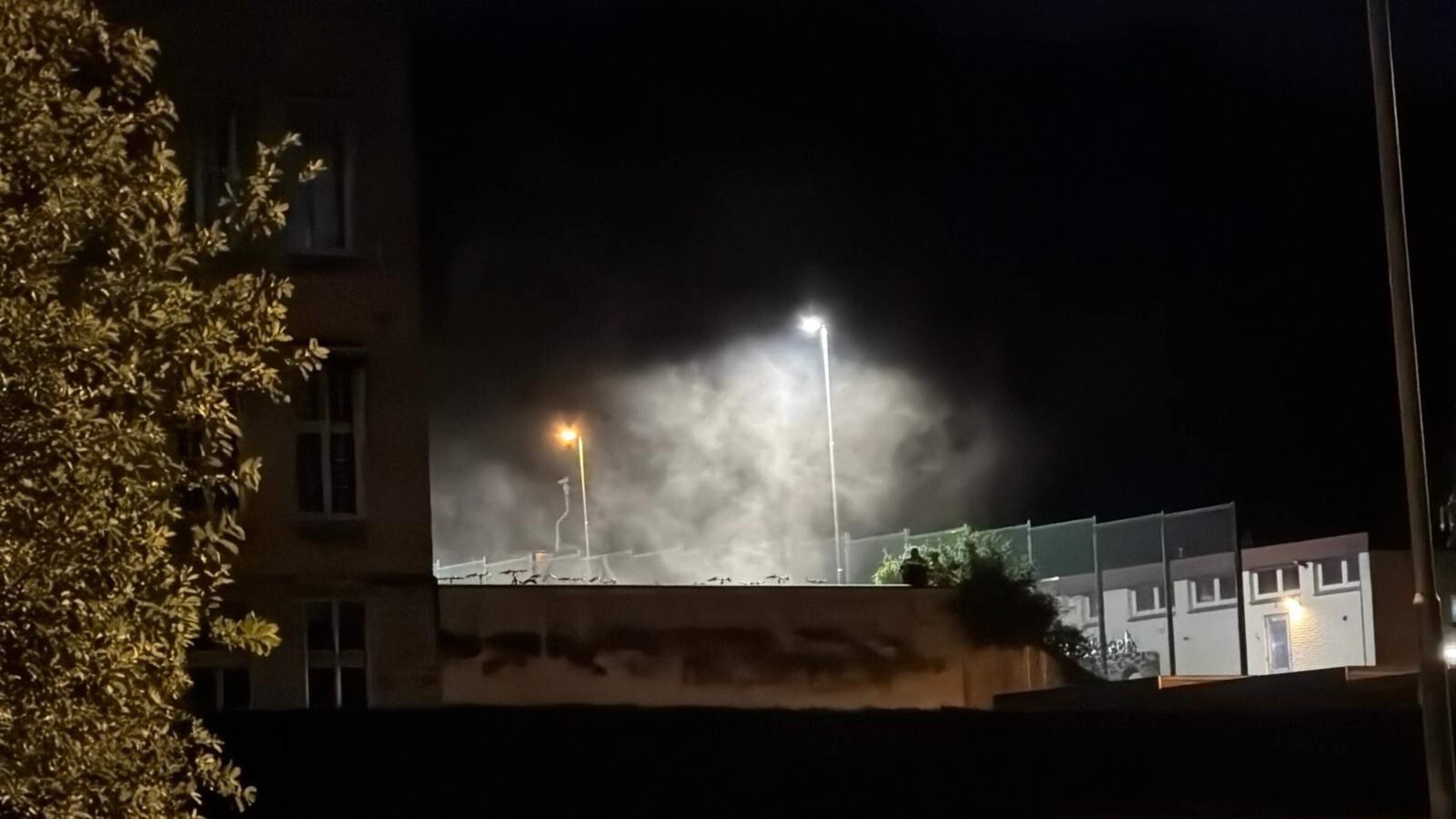 Mogelijke brandstichting bij COA-locatie in Cadier en Keer, hoofdgebouw ontruimd en verdachte opgepa
