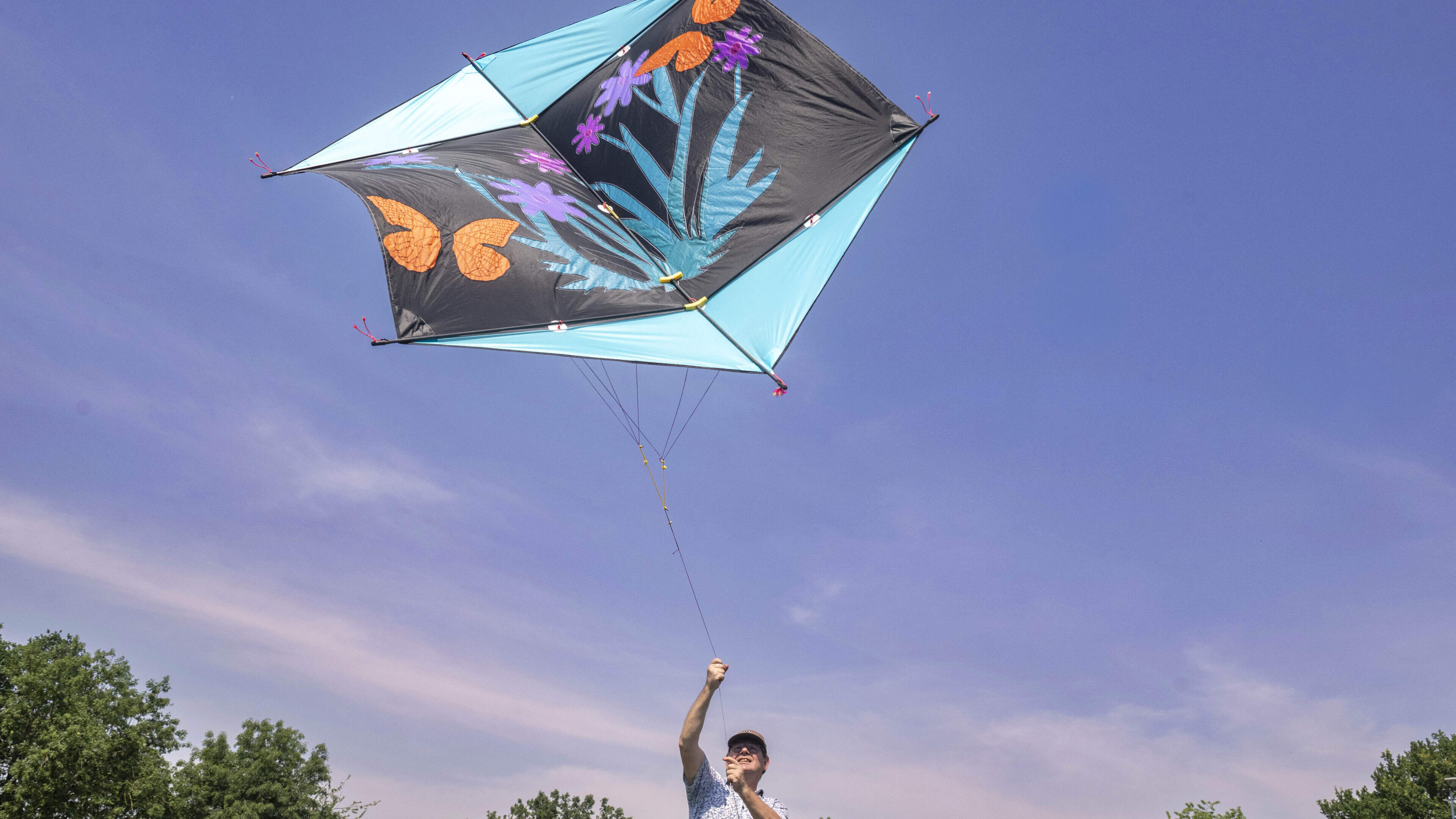 Vliegerfeest in Oirsbeek met bijzonder handgemaakt exemplaar voor overleden Inge