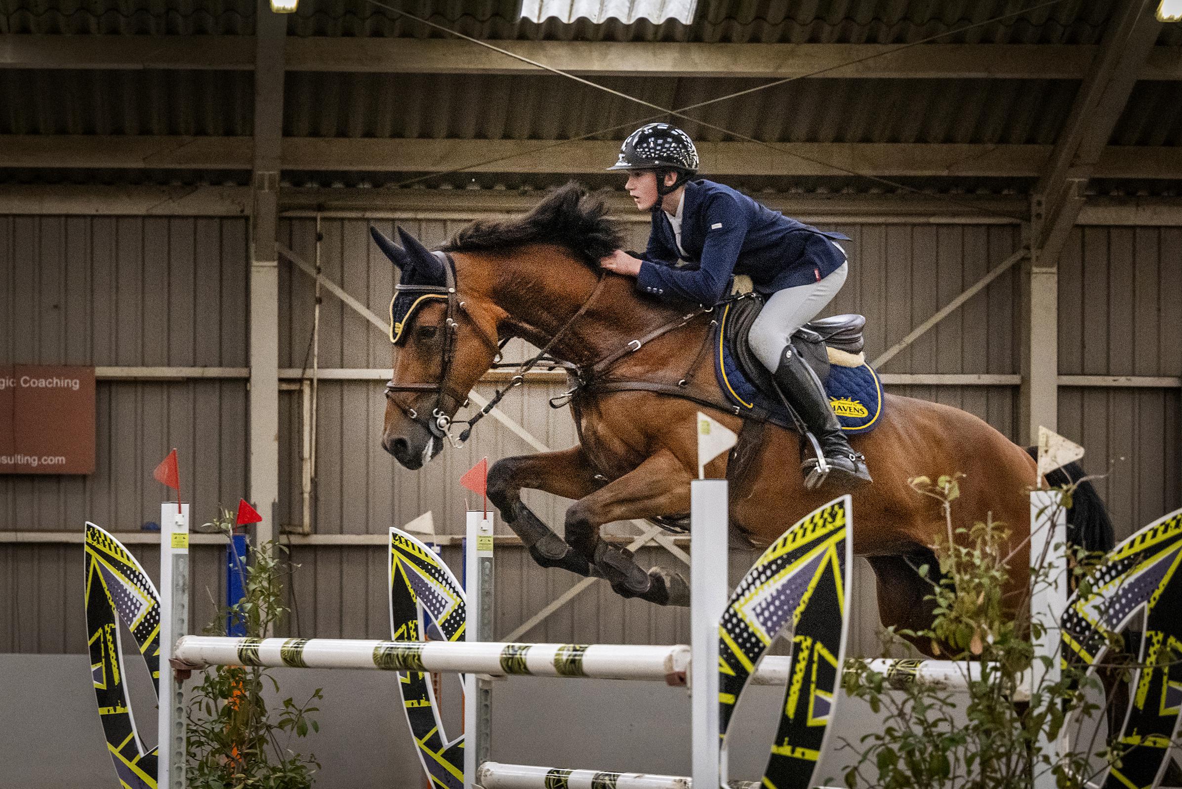 ‘Concoursen bezoeken is teleurstellingen boeken’, maar dit keer niet: Ruiter Nick (14) is Limburgs k