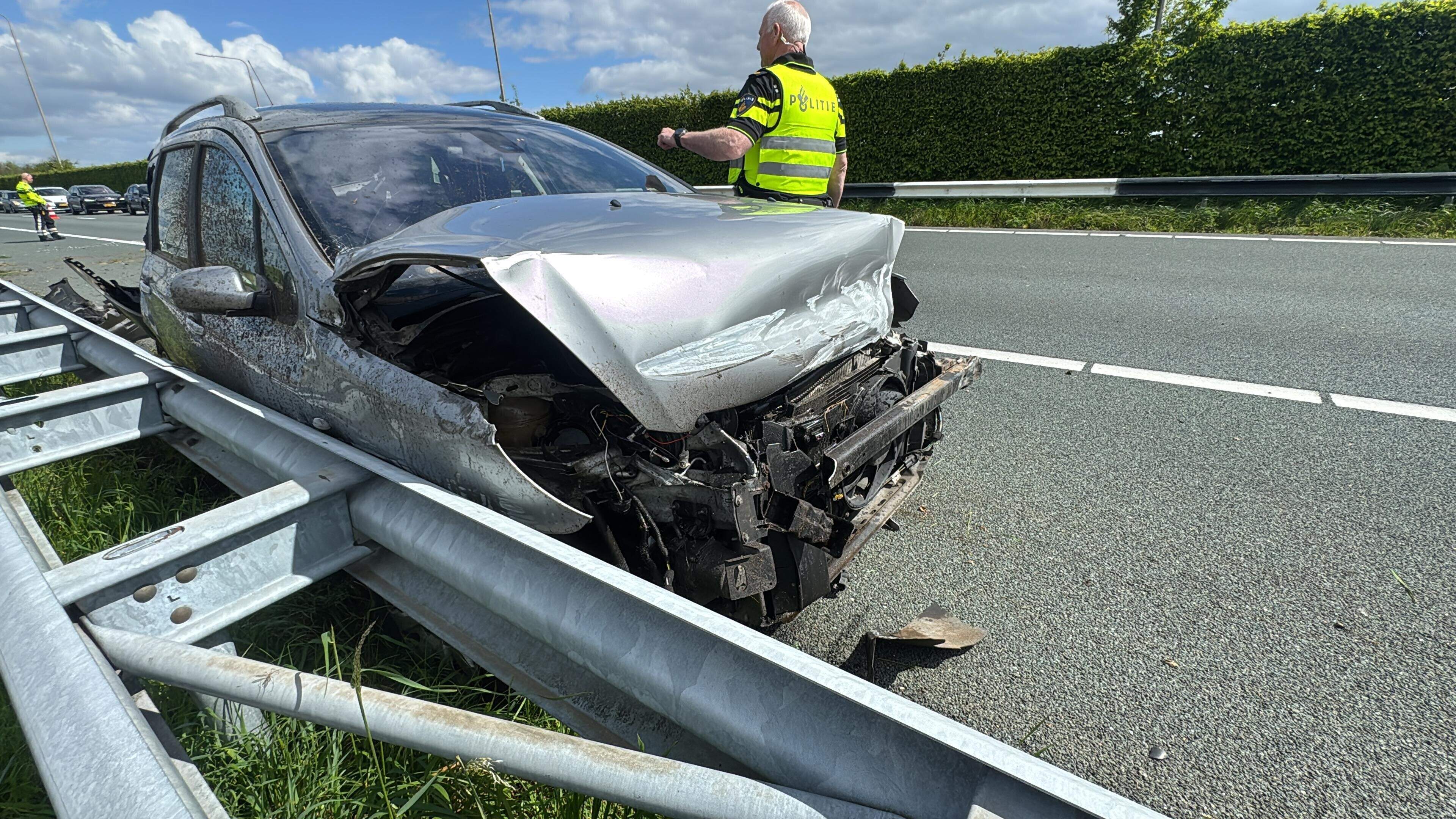 Forse vertraging op A2 vanwege ongeval bij vliegveld Beek