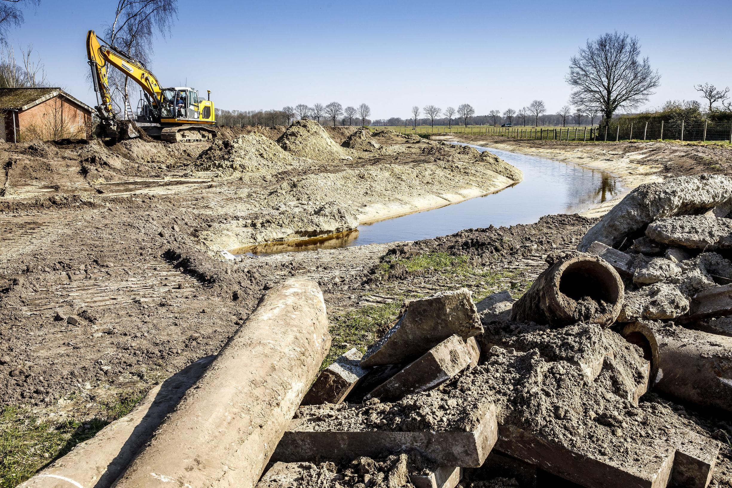 Laatste traject beekje Meilossing bij Altweerterheide aangepakt