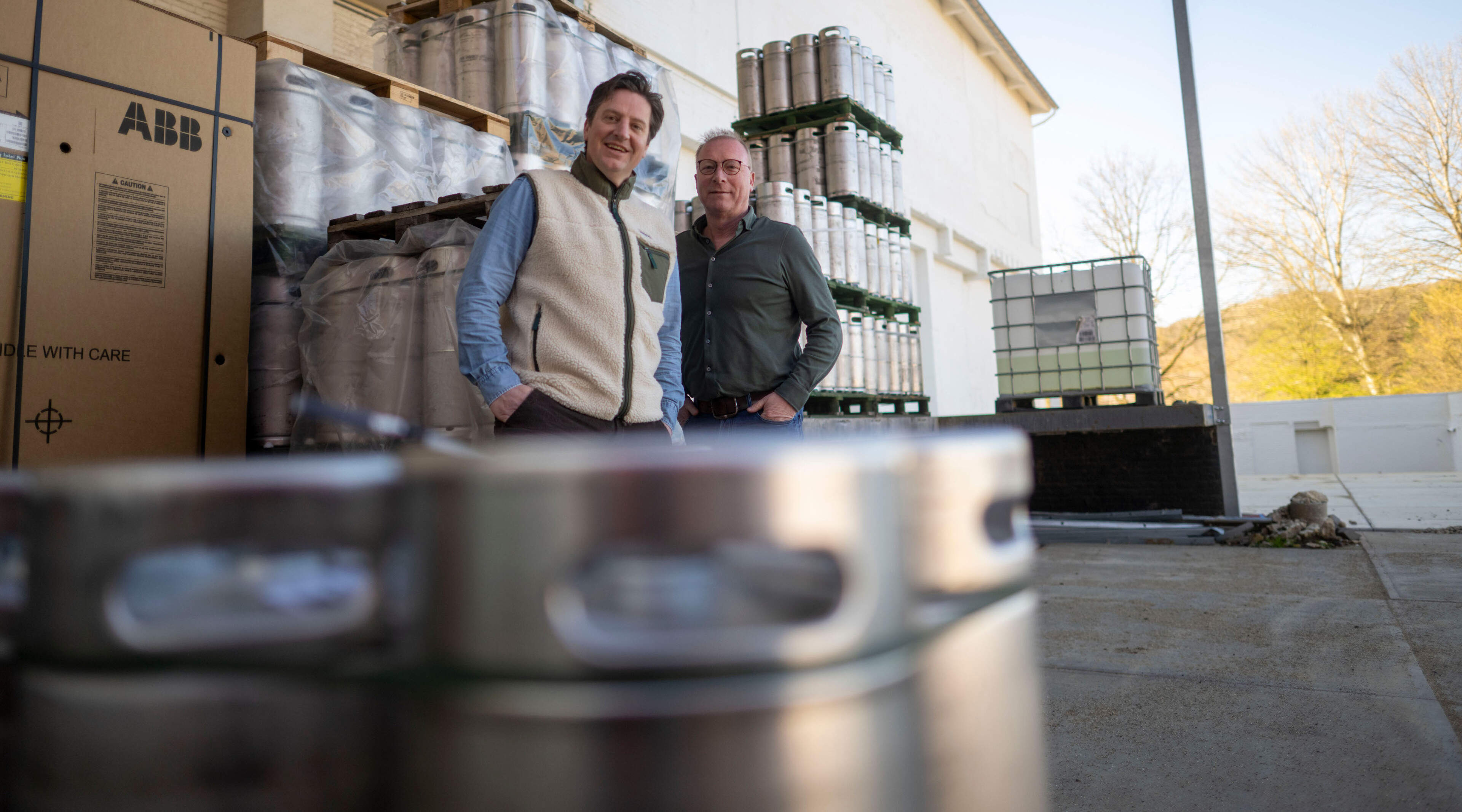 Speciale tankwagen van Brand gaat cafés in Zuid-Limburg bevoorraden: ‘Er komen nog telkens nieuwe za