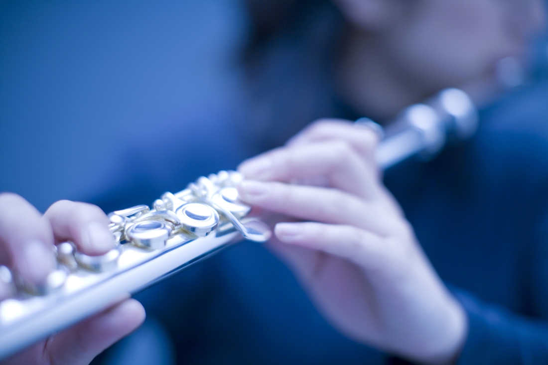 Jeugdige finalisten International Flute Competition spelen in Lambertuskerk Neeritter