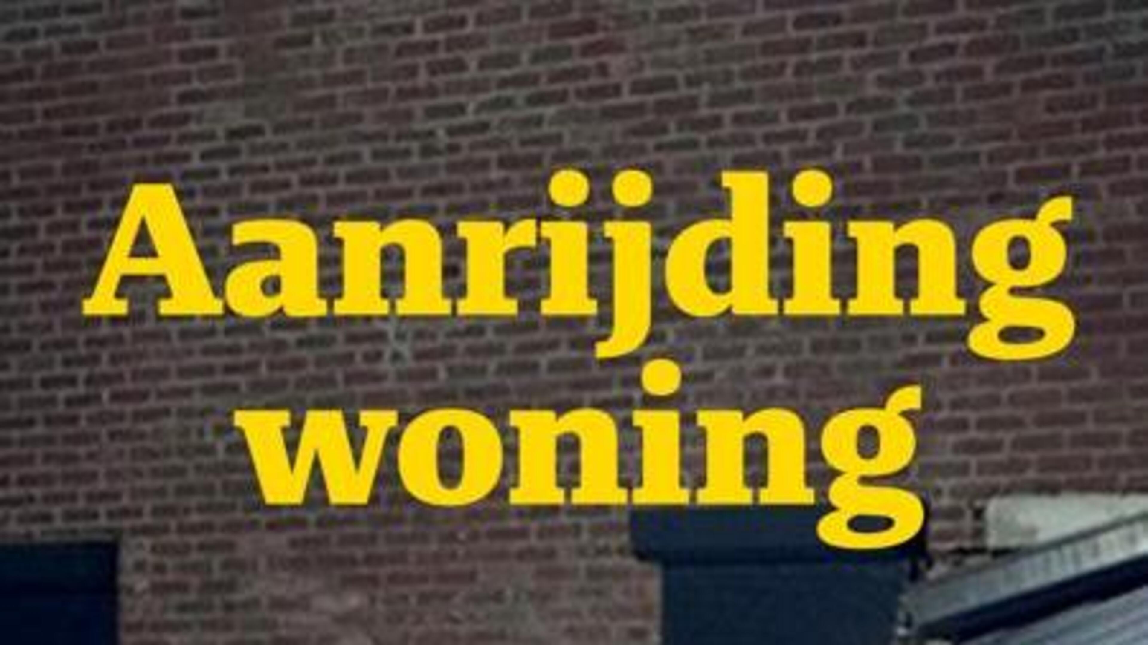 Auto rijdt woning in Kerkrade binnen